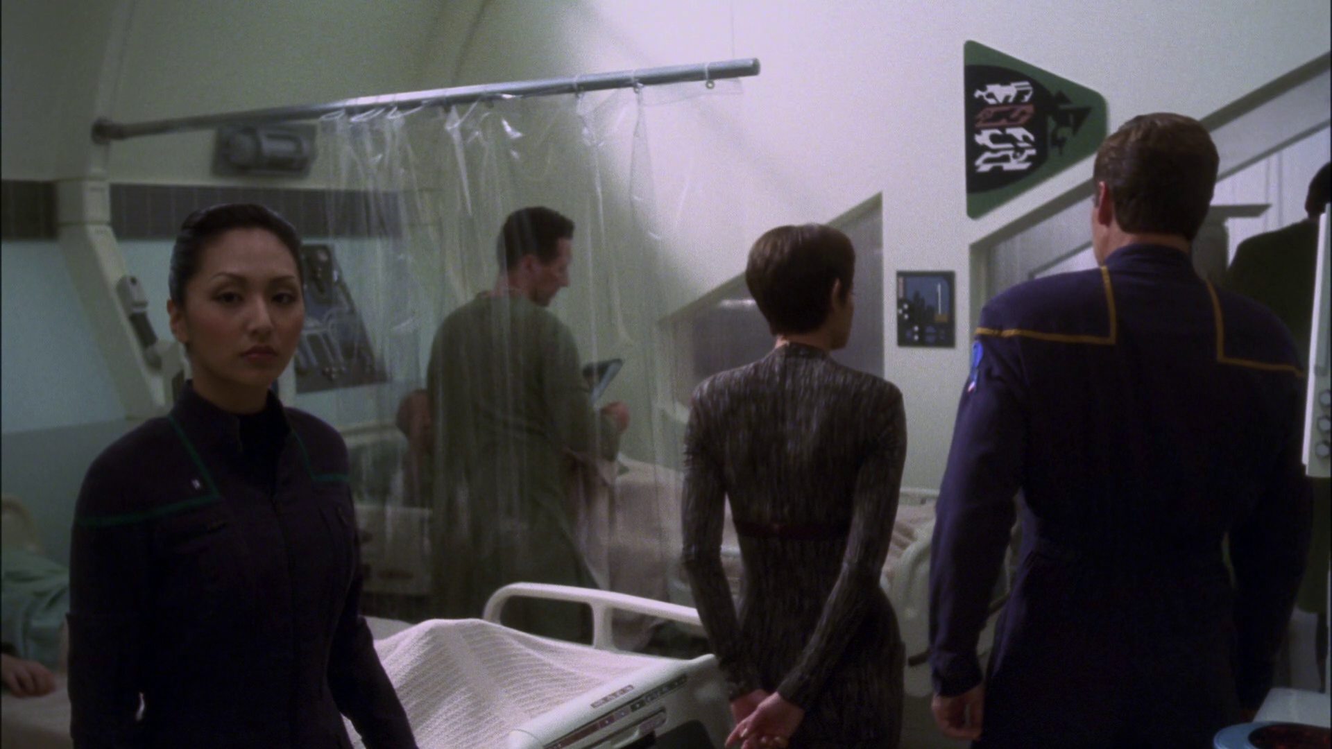 extant_StarTrek_ENT_1x13-DearDoctor_1457.jpg