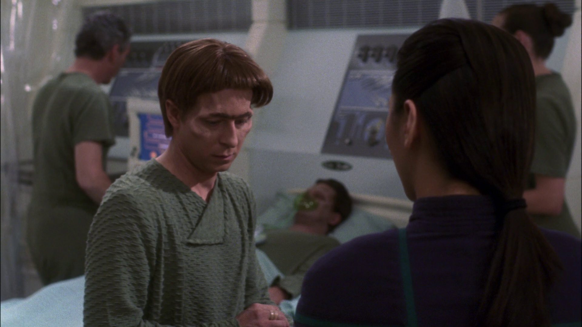 extant_StarTrek_ENT_1x13-DearDoctor_1469.jpg