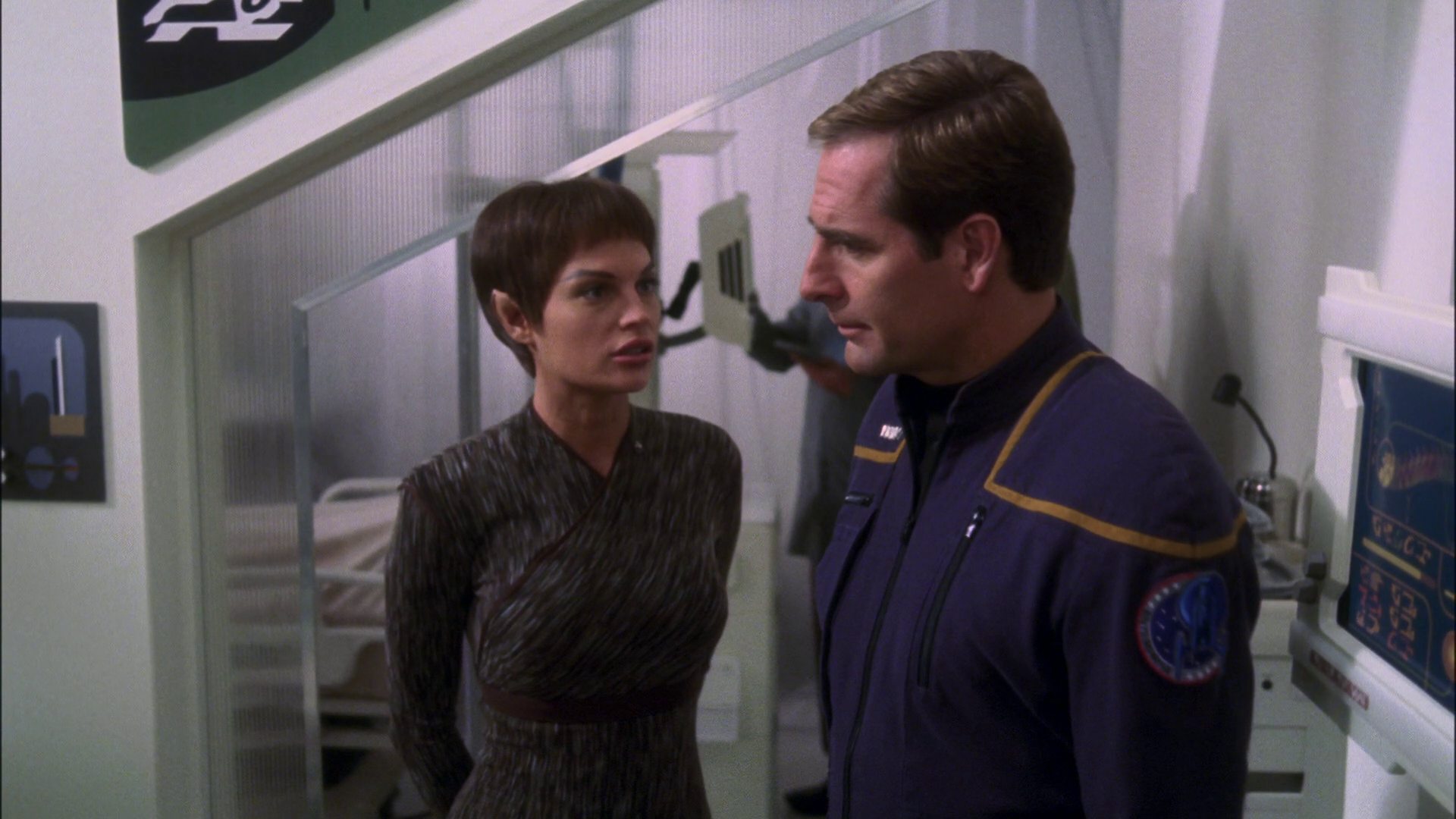 extant_StarTrek_ENT_1x13-DearDoctor_1487.jpg