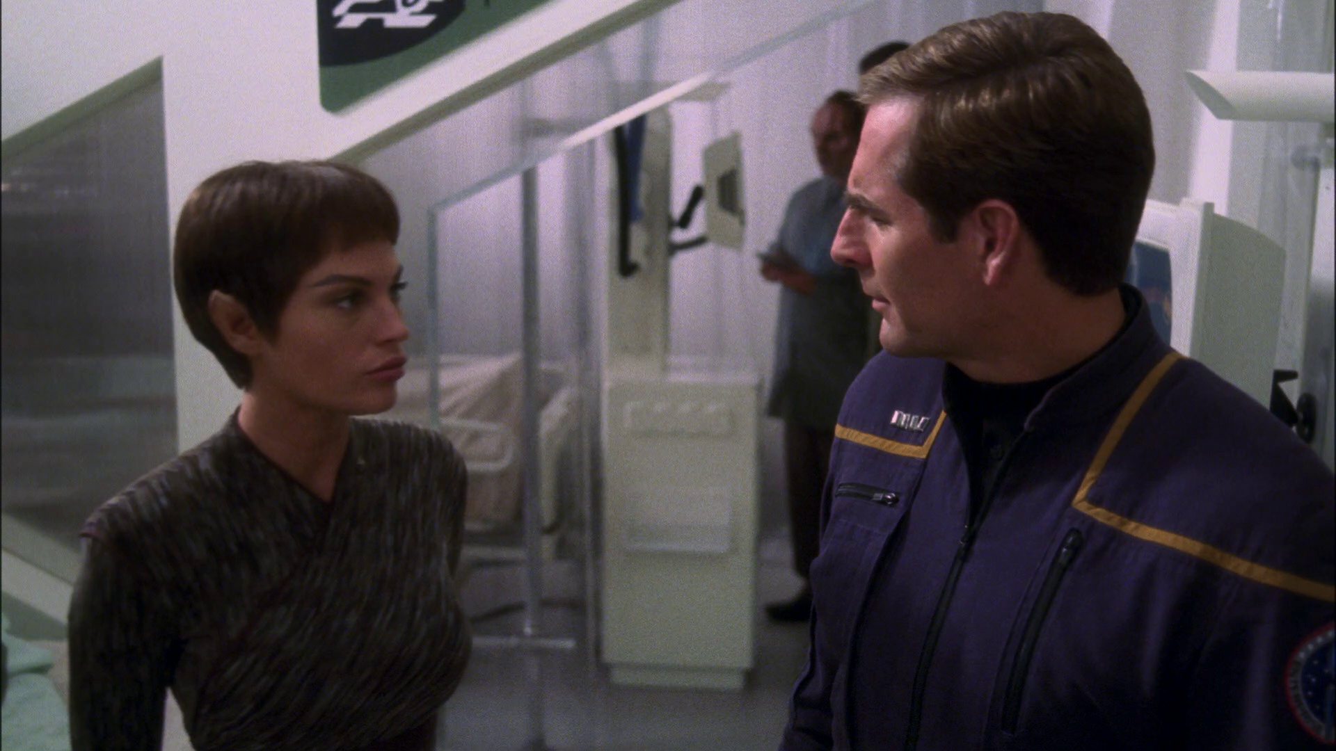 extant_StarTrek_ENT_1x13-DearDoctor_1491.jpg