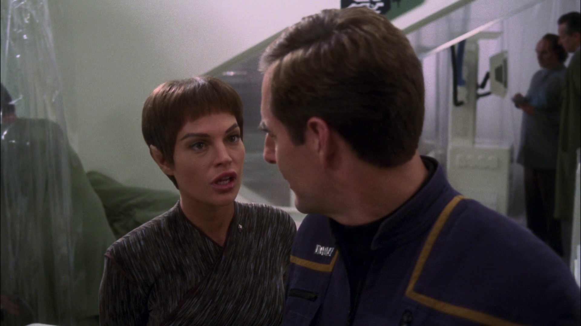 extant_StarTrek_ENT_1x13-DearDoctor_1496.jpg