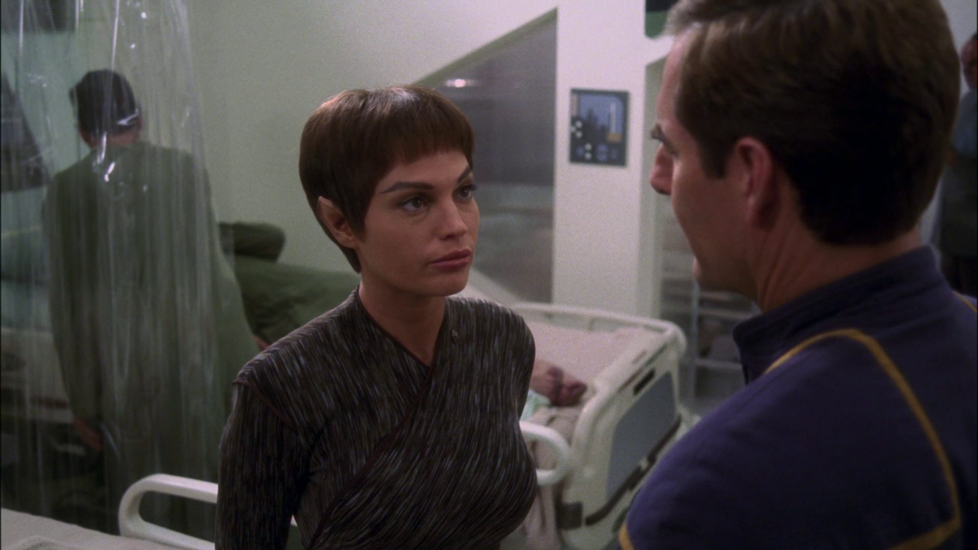 extant_StarTrek_ENT_1x13-DearDoctor_1501.jpg