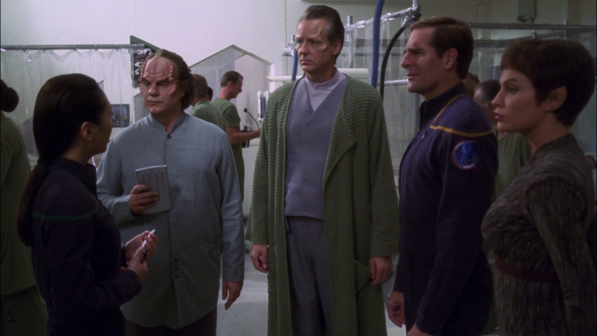 extant_StarTrek_ENT_1x13-DearDoctor_1534.jpg