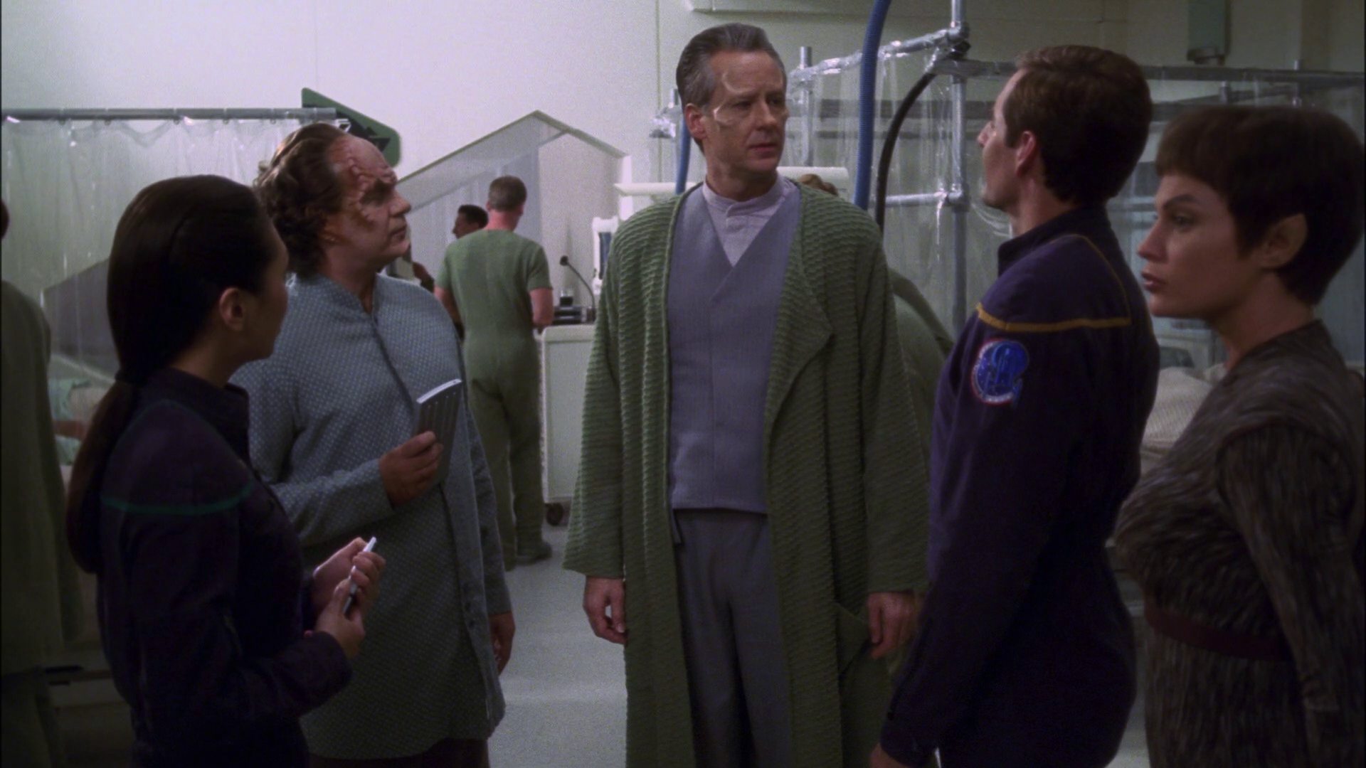 extant_StarTrek_ENT_1x13-DearDoctor_1536.jpg