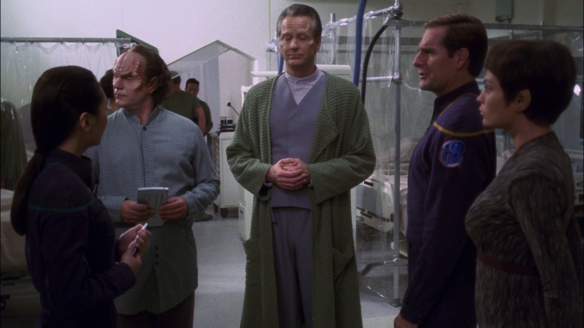extant_StarTrek_ENT_1x13-DearDoctor_1543.jpg