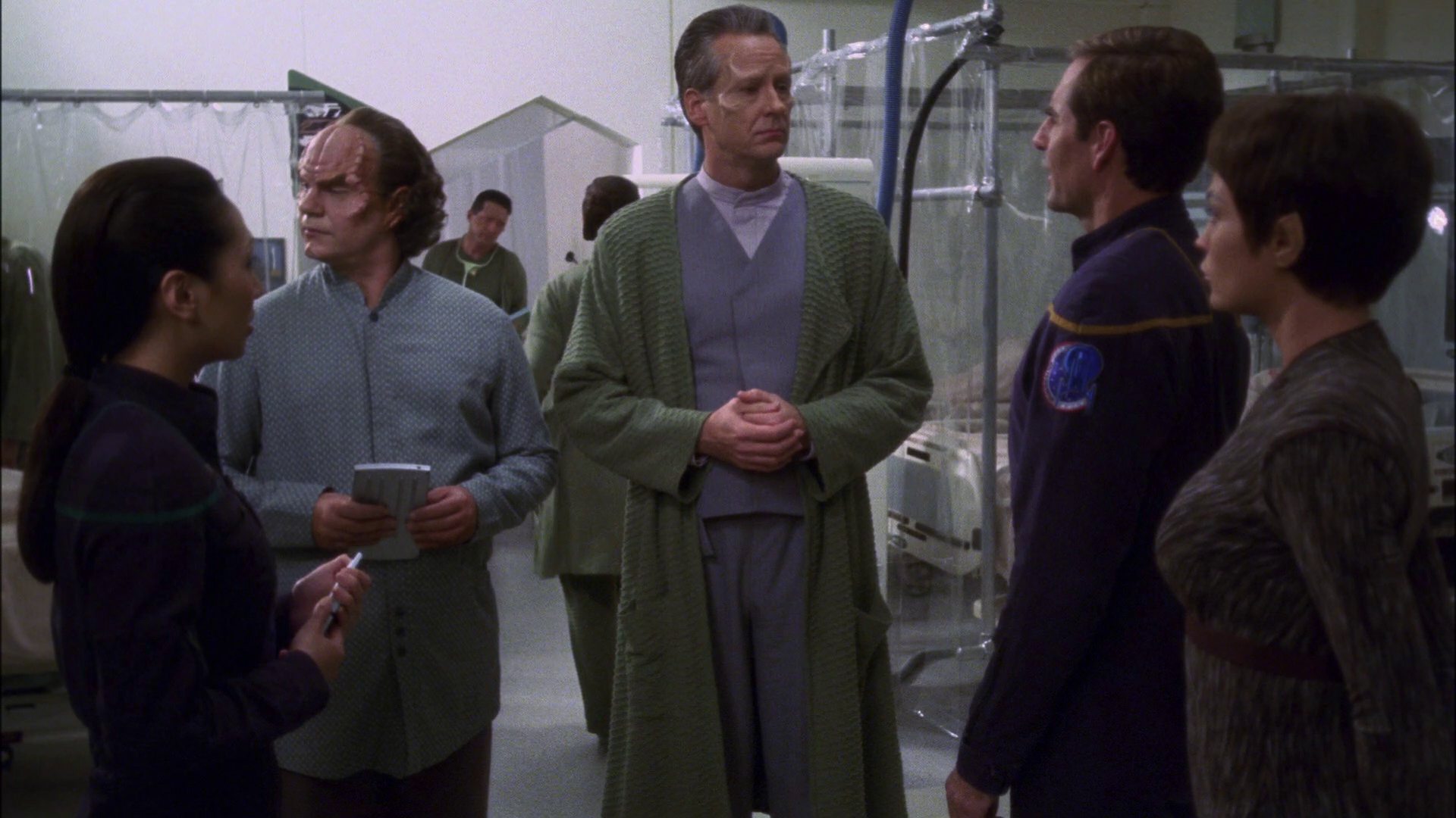 extant_StarTrek_ENT_1x13-DearDoctor_1545.jpg
