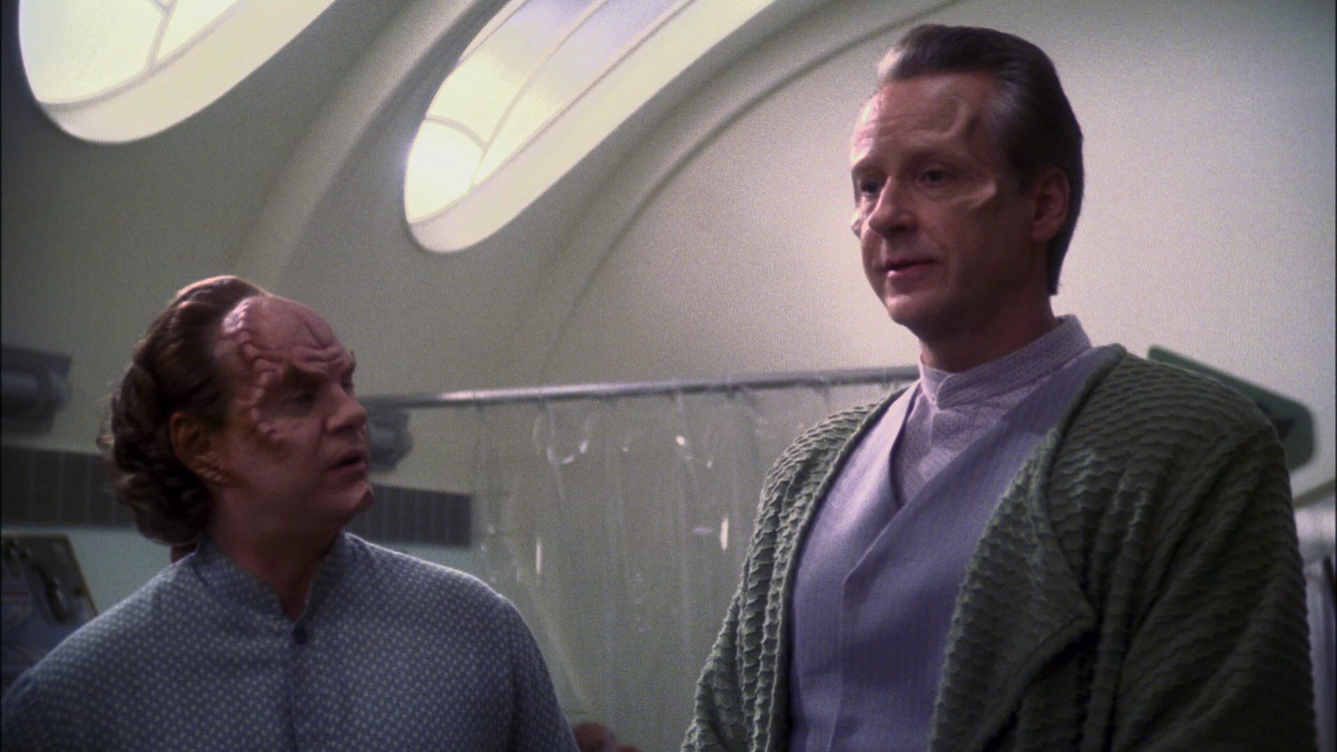 extant_StarTrek_ENT_1x13-DearDoctor_1578.jpg