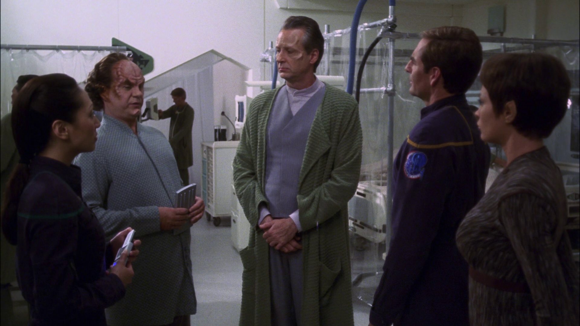 extant_StarTrek_ENT_1x13-DearDoctor_1592.jpg