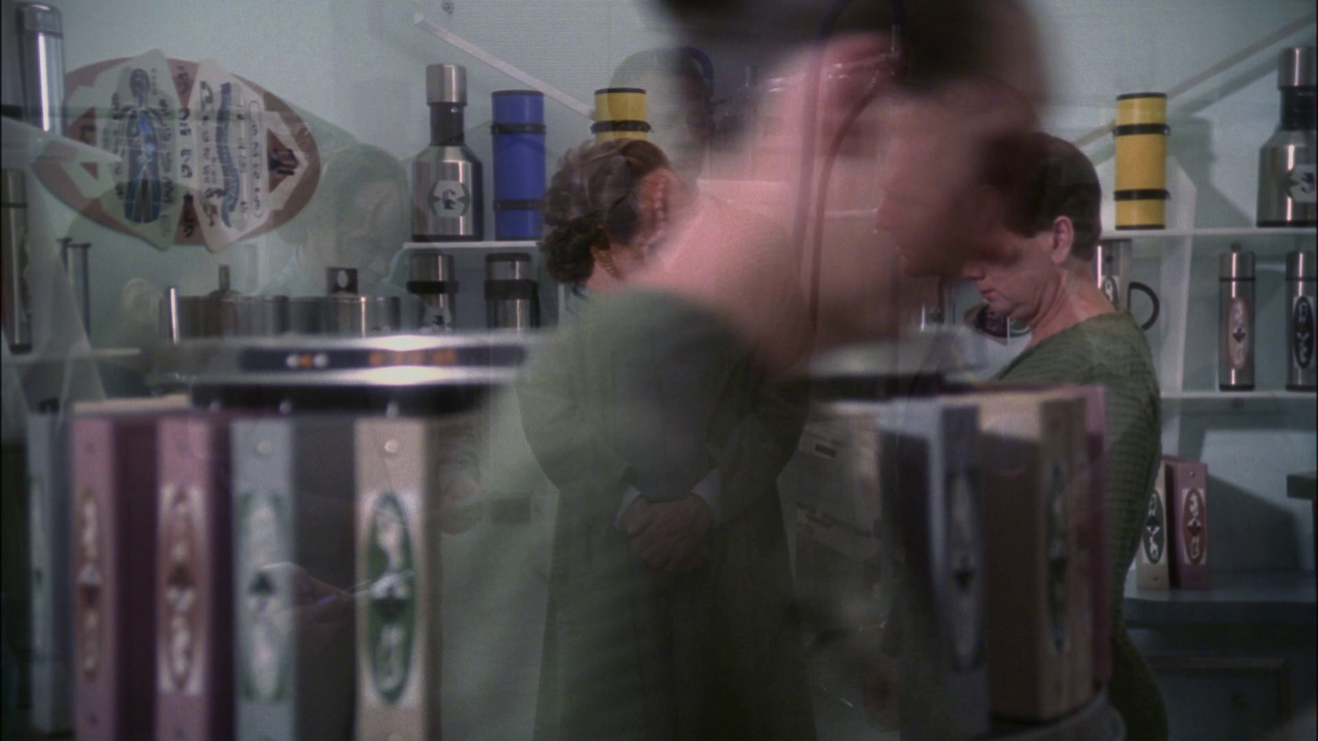 extant_StarTrek_ENT_1x13-DearDoctor_1604.jpg