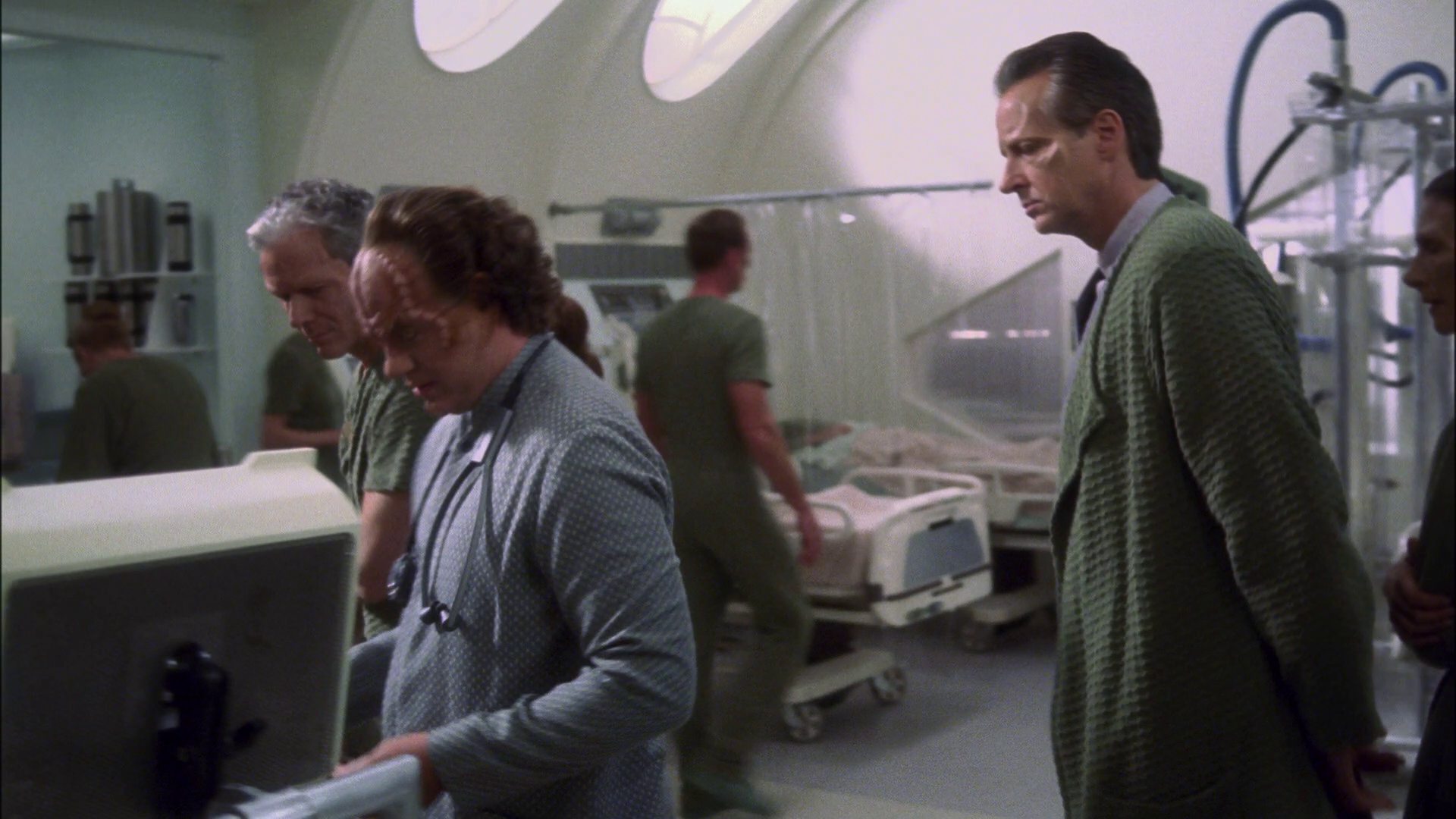 extant_StarTrek_ENT_1x13-DearDoctor_1622.jpg