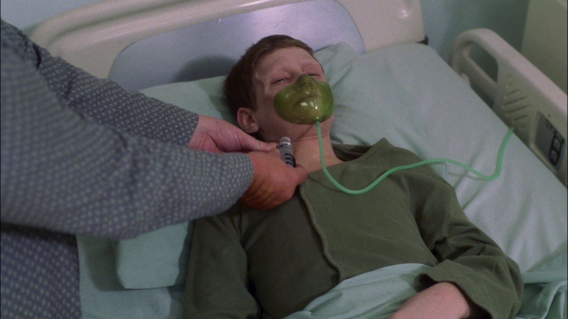 extant_StarTrek_ENT_1x13-DearDoctor_1631.jpg