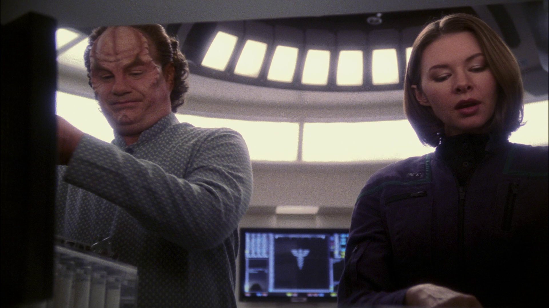 extant_StarTrek_ENT_1x13-DearDoctor_1643.jpg