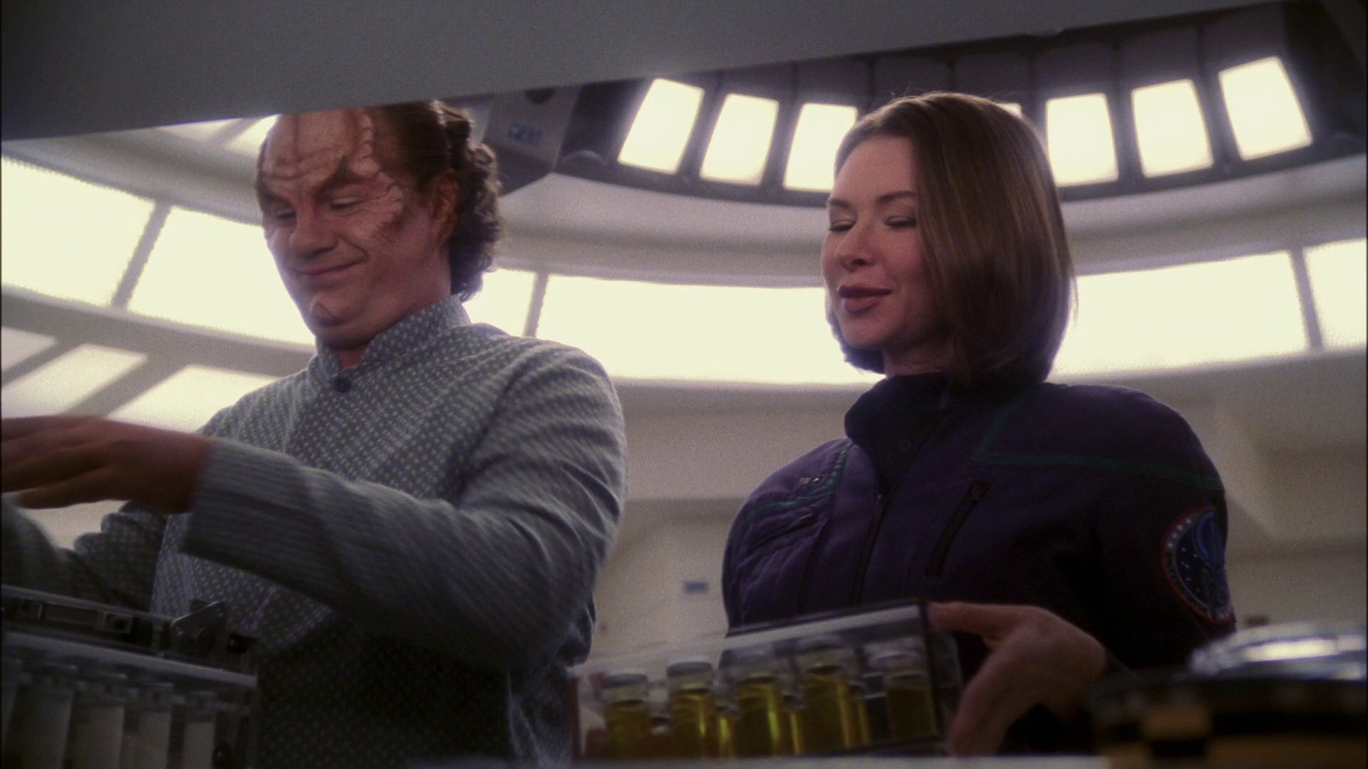 extant_StarTrek_ENT_1x13-DearDoctor_1659.jpg