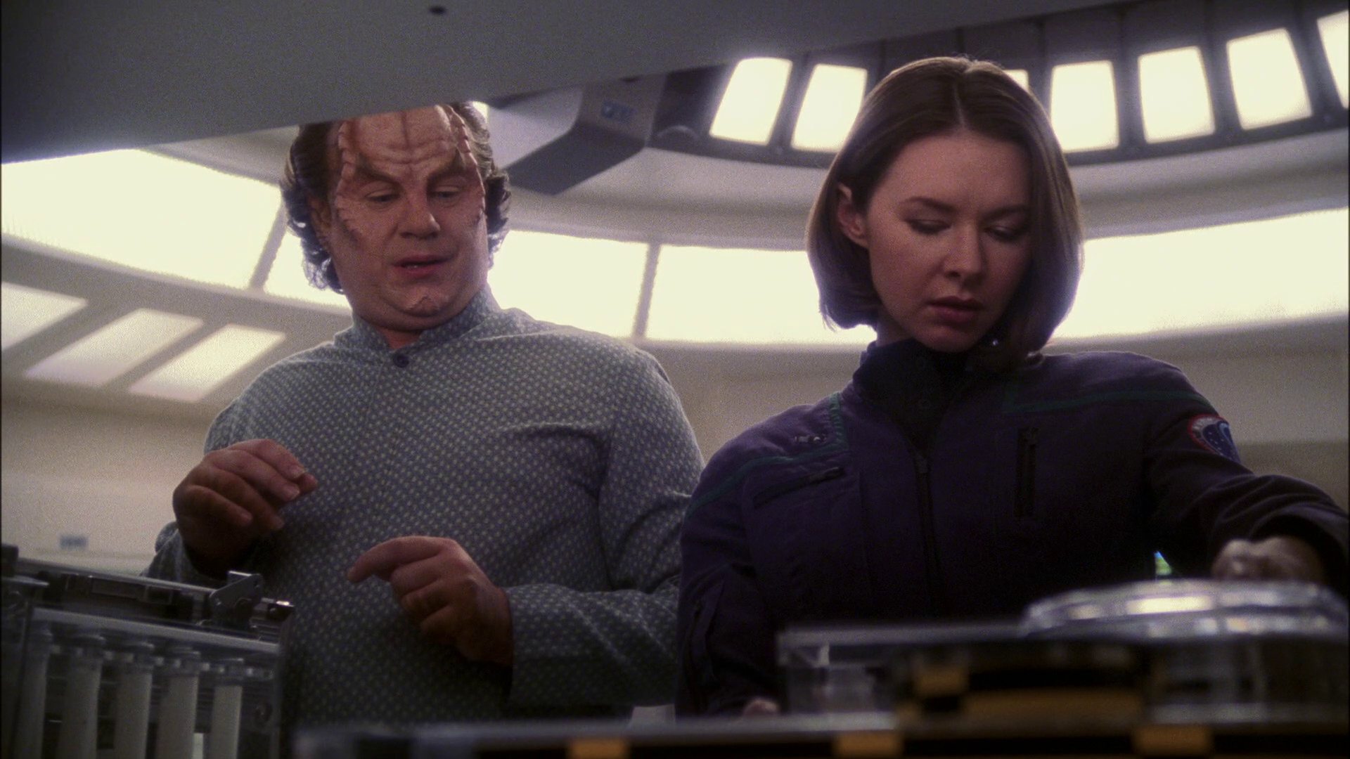 extant_StarTrek_ENT_1x13-DearDoctor_1668.jpg