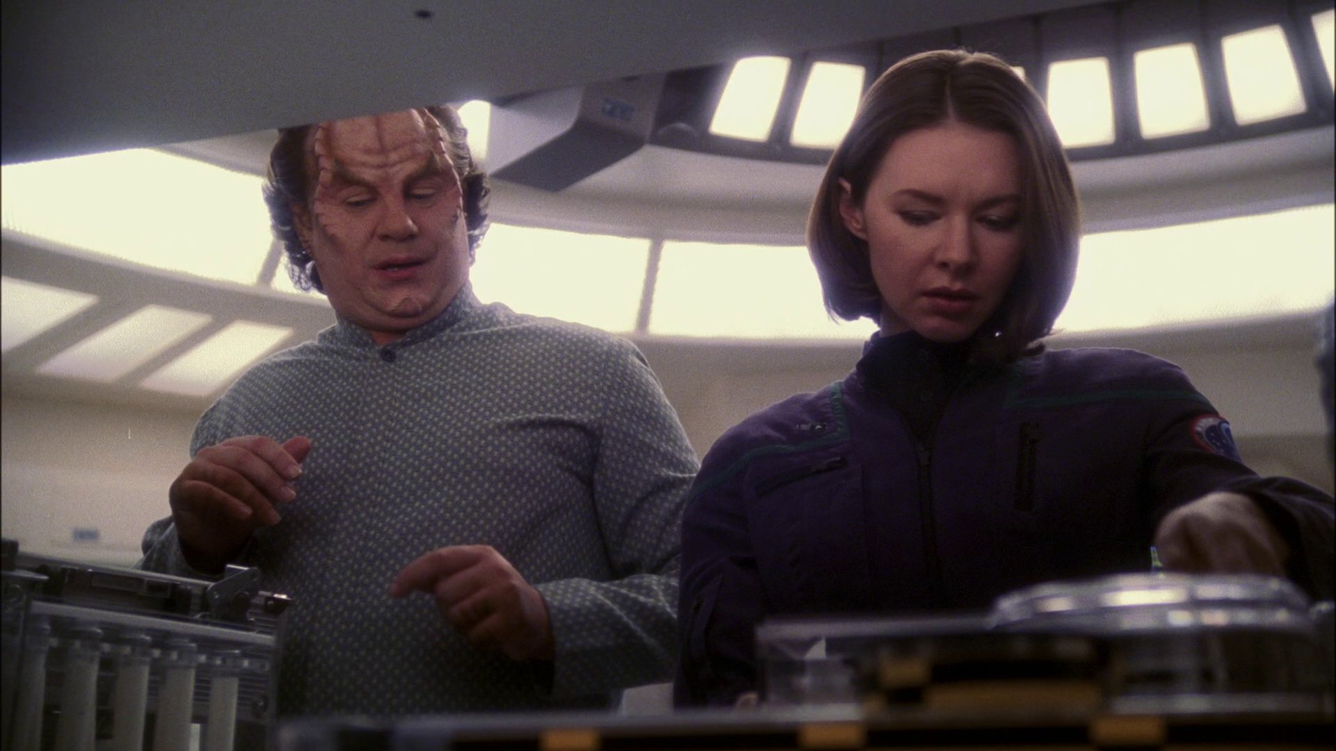 extant_StarTrek_ENT_1x13-DearDoctor_1669.jpg