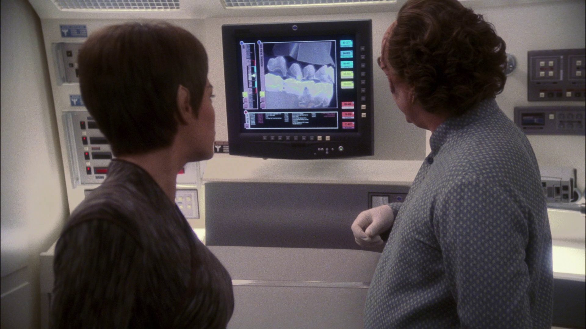 extant_StarTrek_ENT_1x13-DearDoctor_1697.jpg