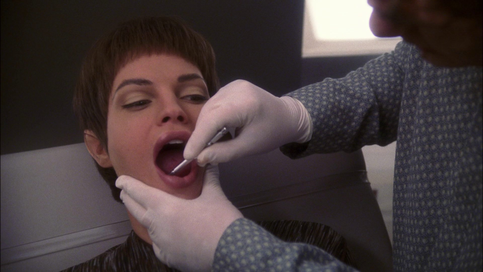 extant_StarTrek_ENT_1x13-DearDoctor_1757.jpg