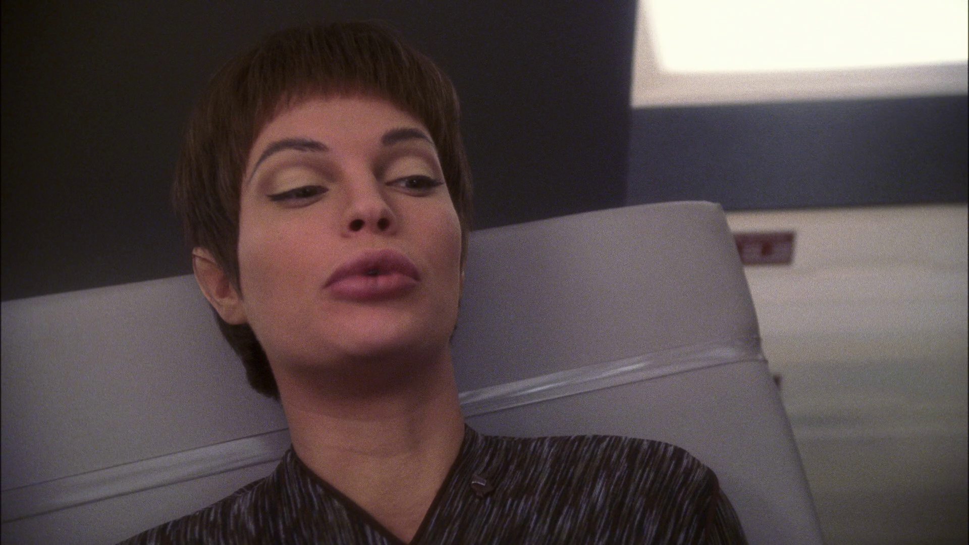 extant_StarTrek_ENT_1x13-DearDoctor_1770.jpg
