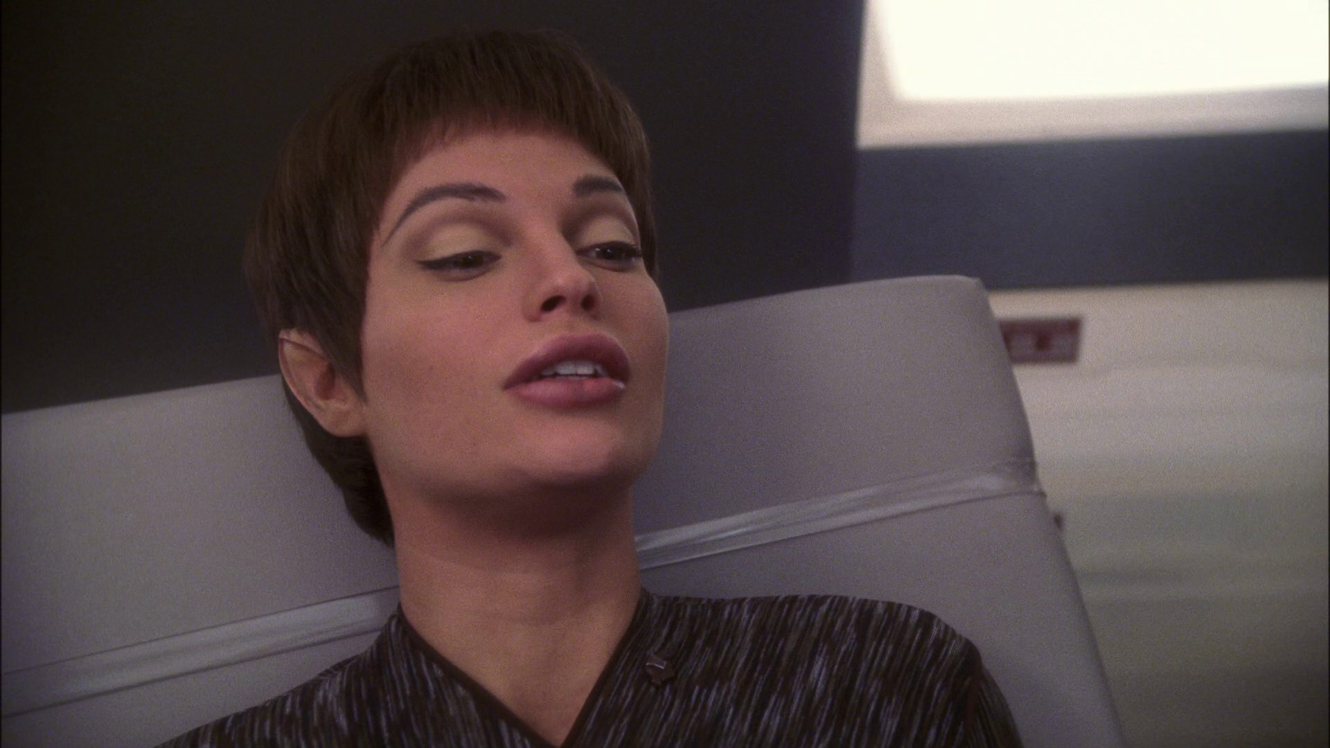extant_StarTrek_ENT_1x13-DearDoctor_1805.jpg
