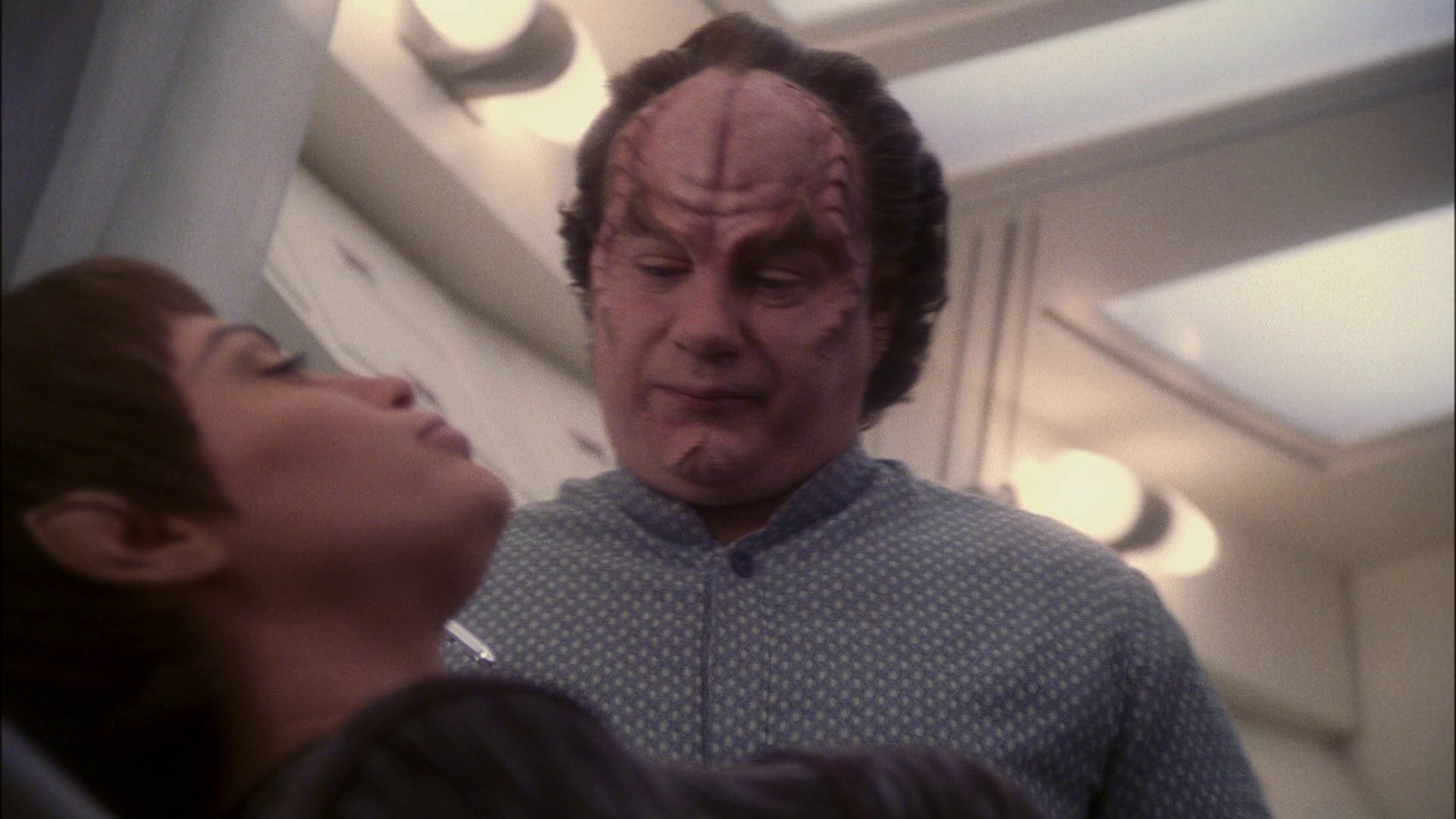 extant_StarTrek_ENT_1x13-DearDoctor_1813.jpg