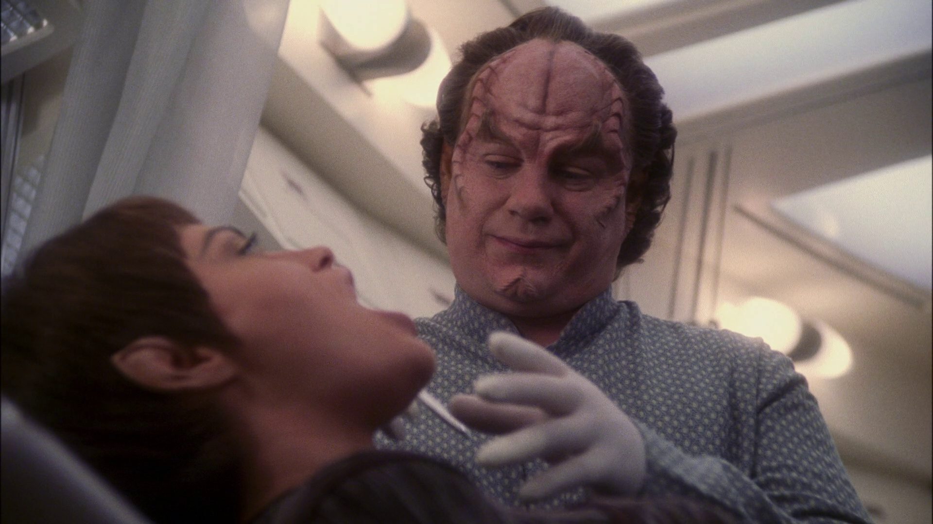extant_StarTrek_ENT_1x13-DearDoctor_1818.jpg