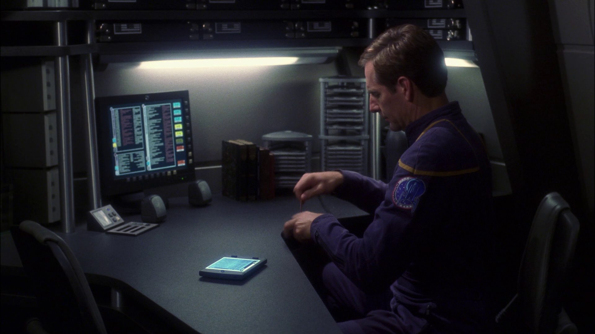 extant_StarTrek_ENT_1x13-DearDoctor_1863.jpg