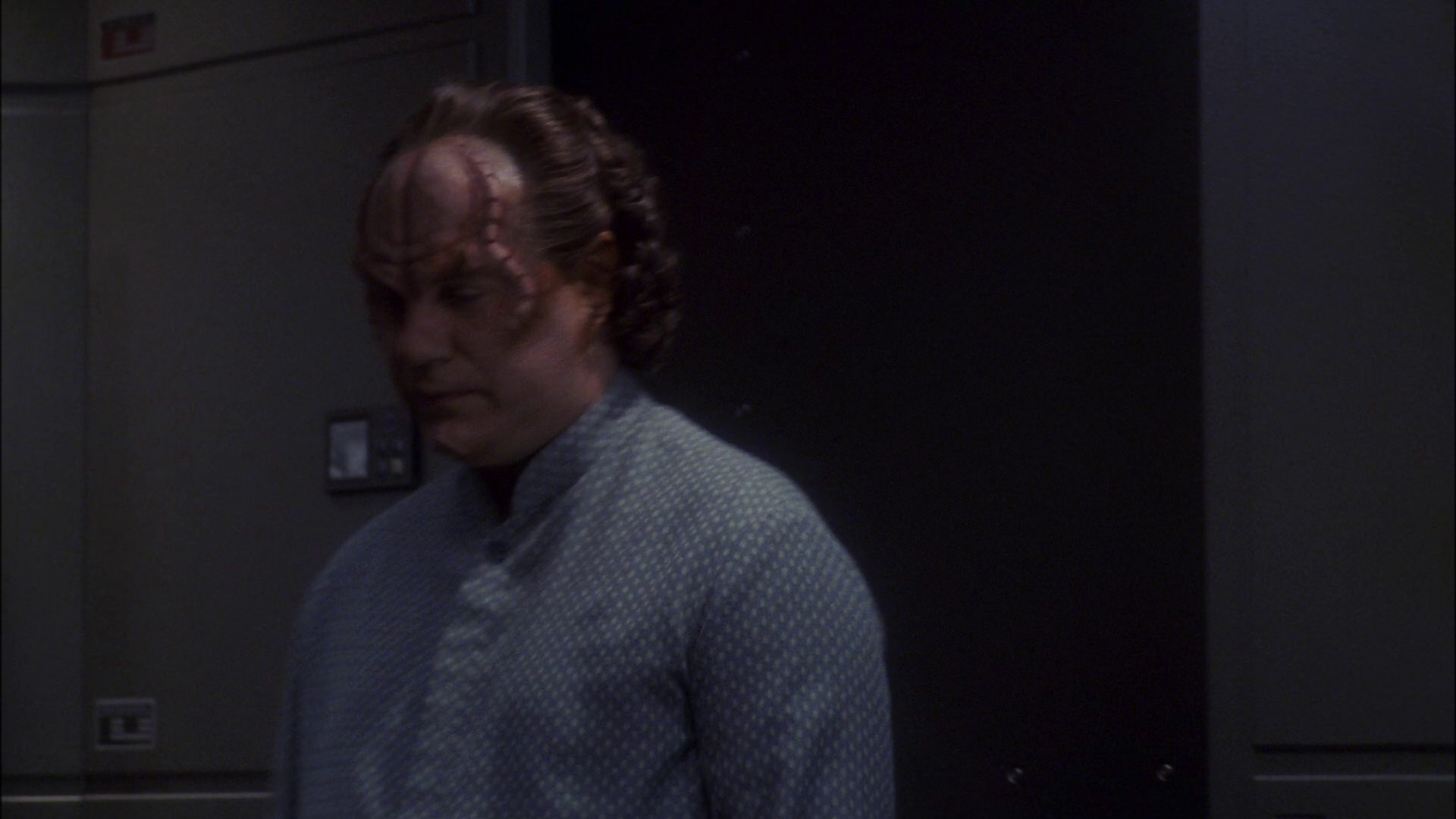extant_StarTrek_ENT_1x13-DearDoctor_1890.jpg