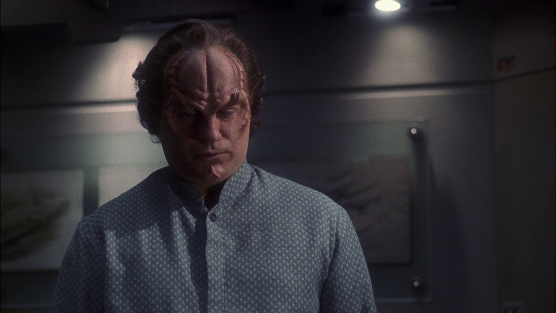 extant_StarTrek_ENT_1x13-DearDoctor_1899.jpg