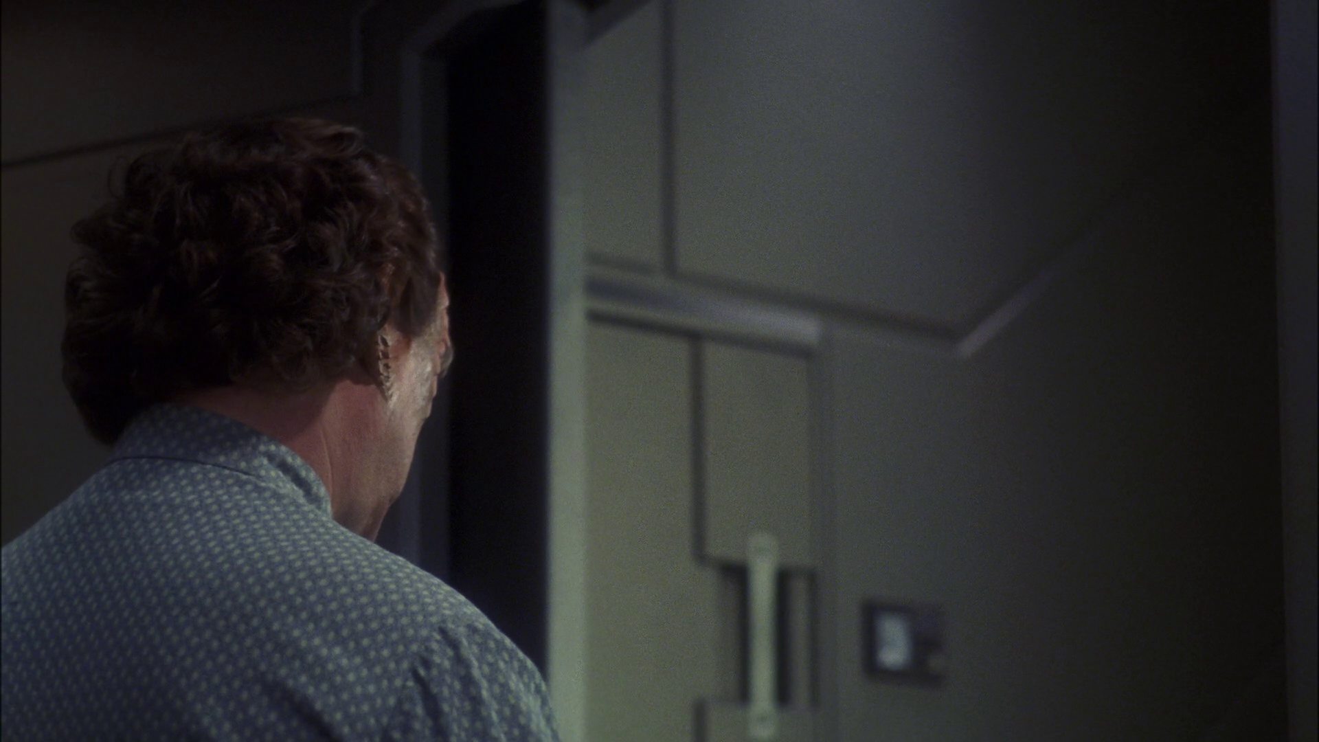 extant_StarTrek_ENT_1x13-DearDoctor_1988.jpg