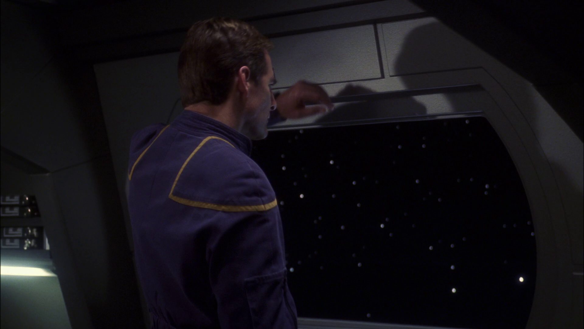 extant_StarTrek_ENT_1x13-DearDoctor_1997.jpg