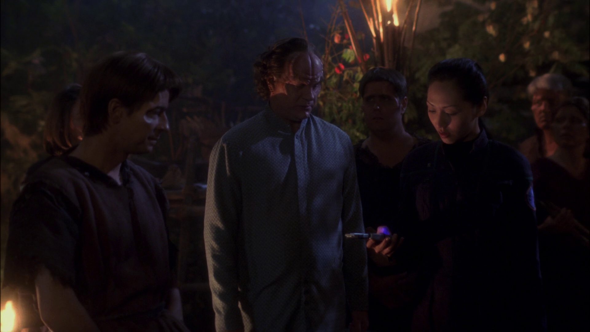 extant_StarTrek_ENT_1x13-DearDoctor_2041.jpg