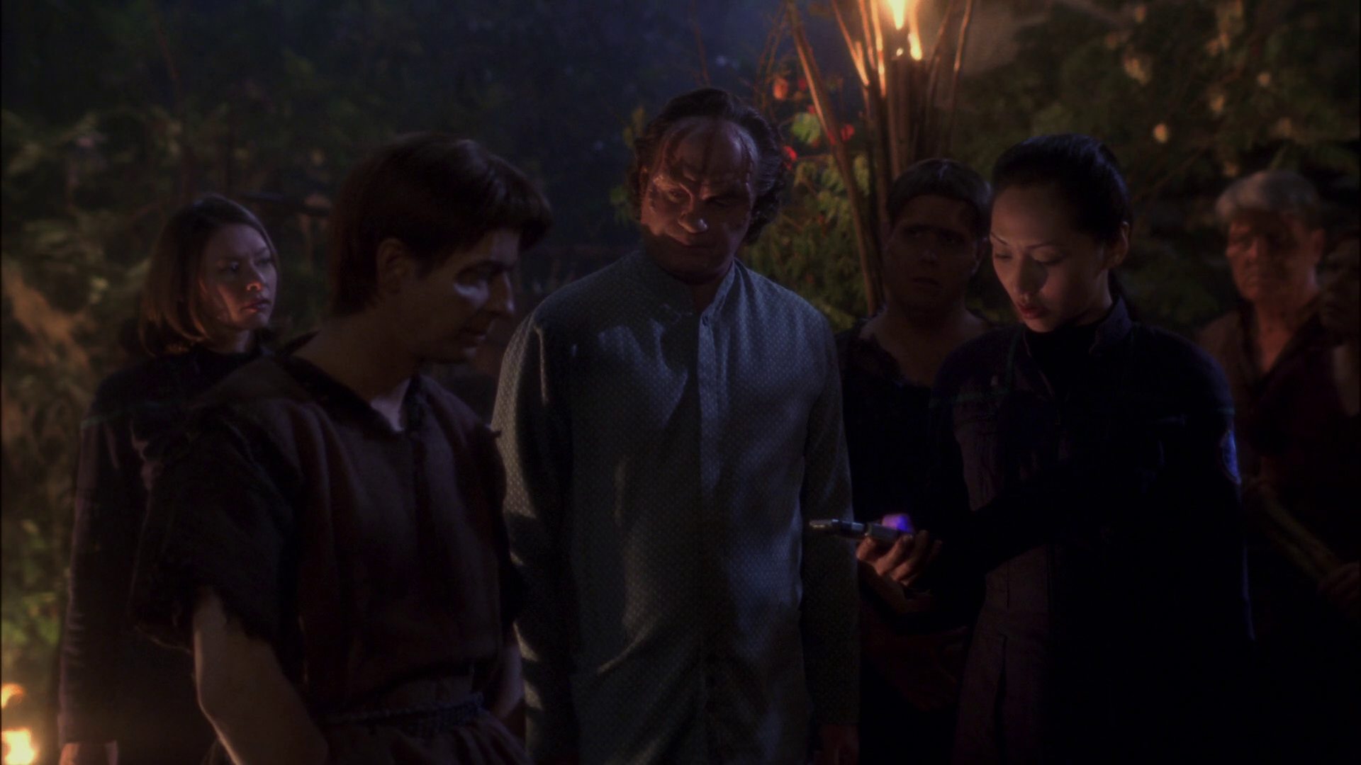 extant_StarTrek_ENT_1x13-DearDoctor_2043.jpg