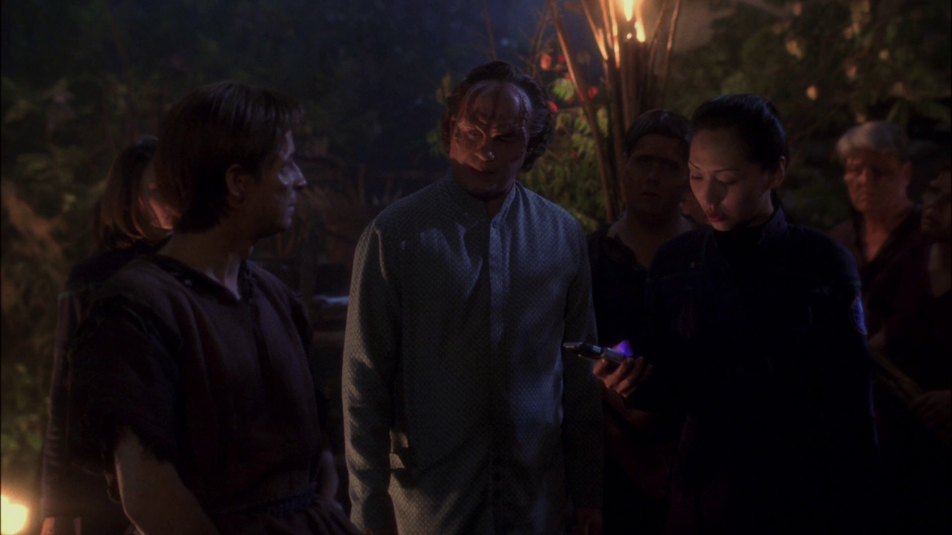 extant_StarTrek_ENT_1x13-DearDoctor_2044.jpg