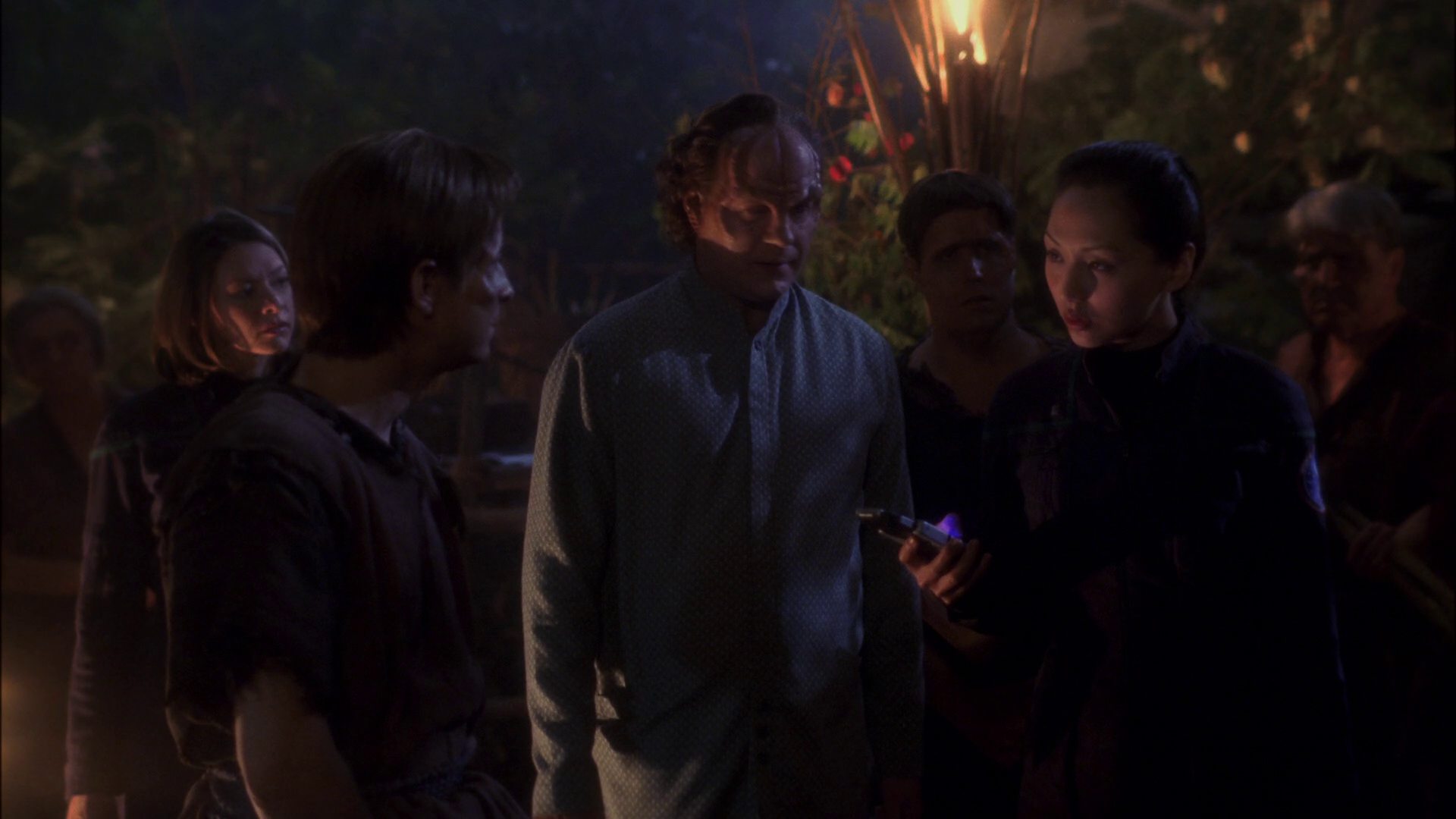 extant_StarTrek_ENT_1x13-DearDoctor_2046.jpg