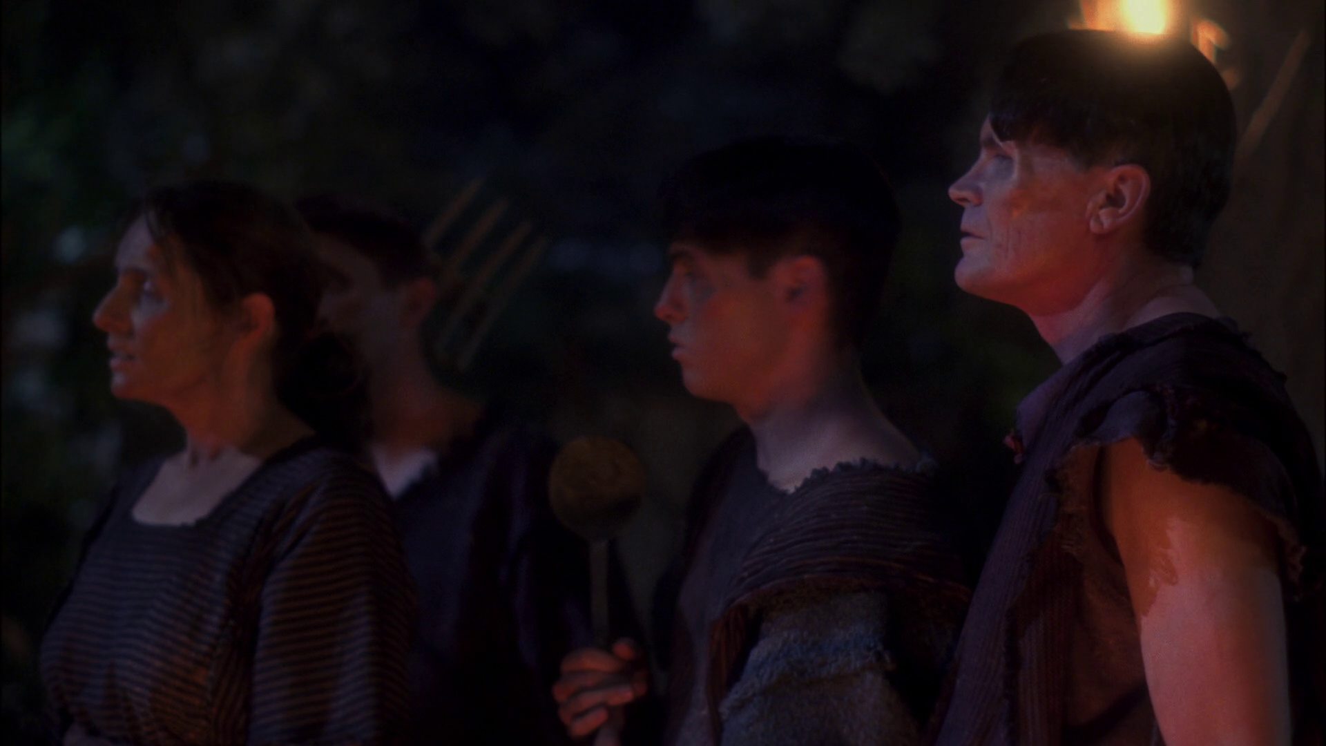 extant_StarTrek_ENT_1x13-DearDoctor_2057.jpg