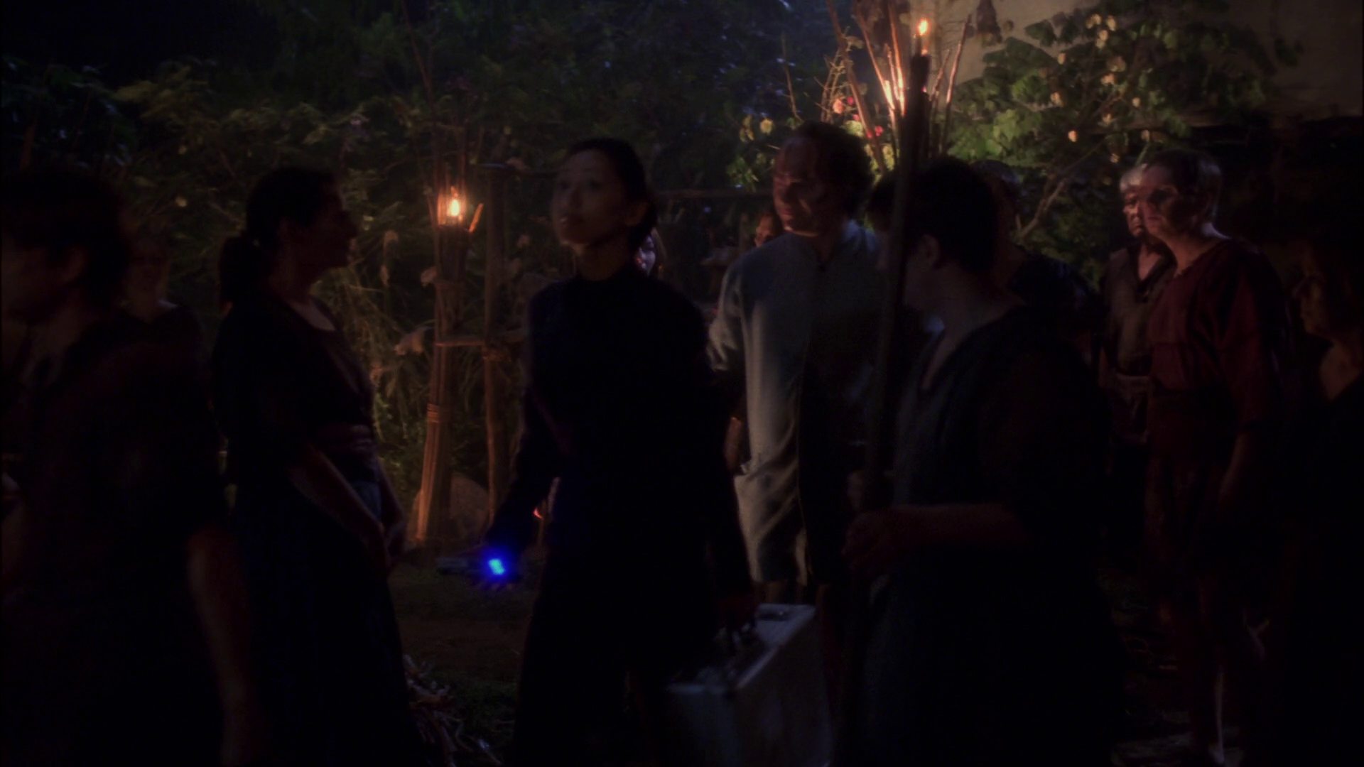 extant_StarTrek_ENT_1x13-DearDoctor_2069.jpg