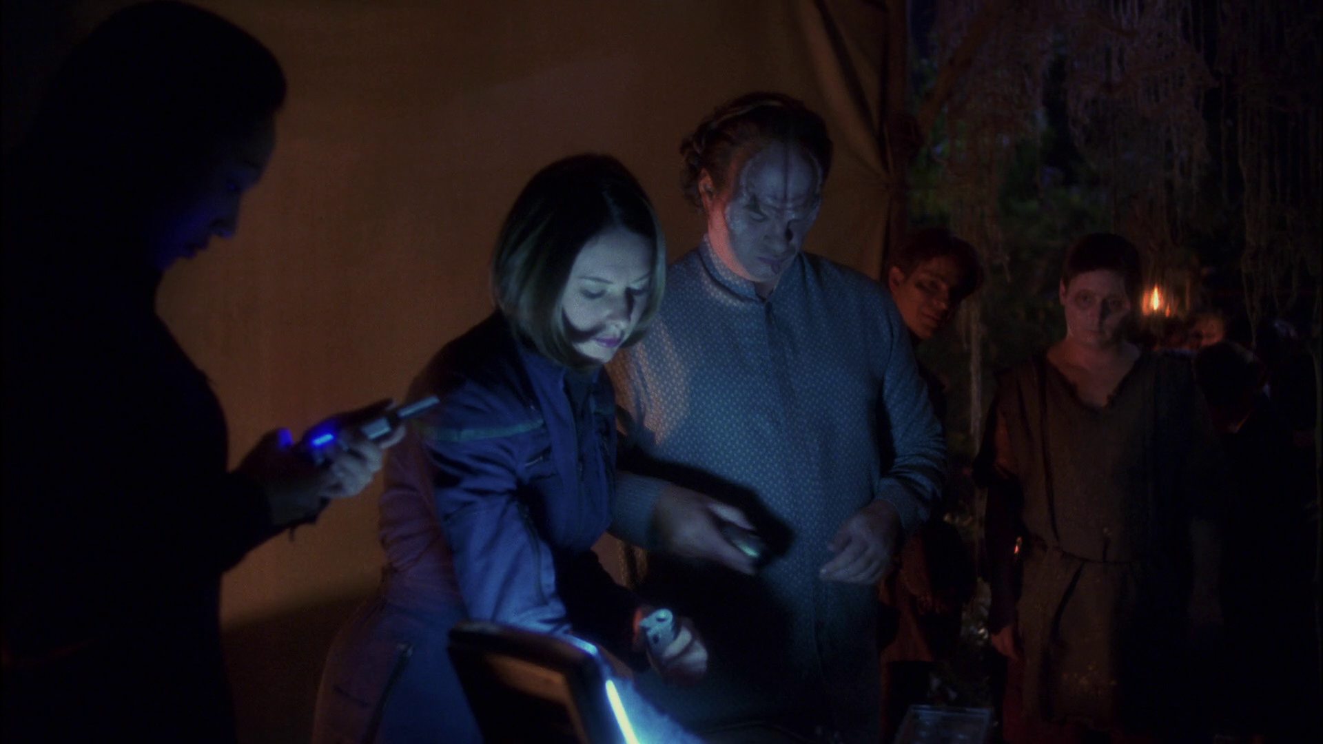 extant_StarTrek_ENT_1x13-DearDoctor_2087.jpg