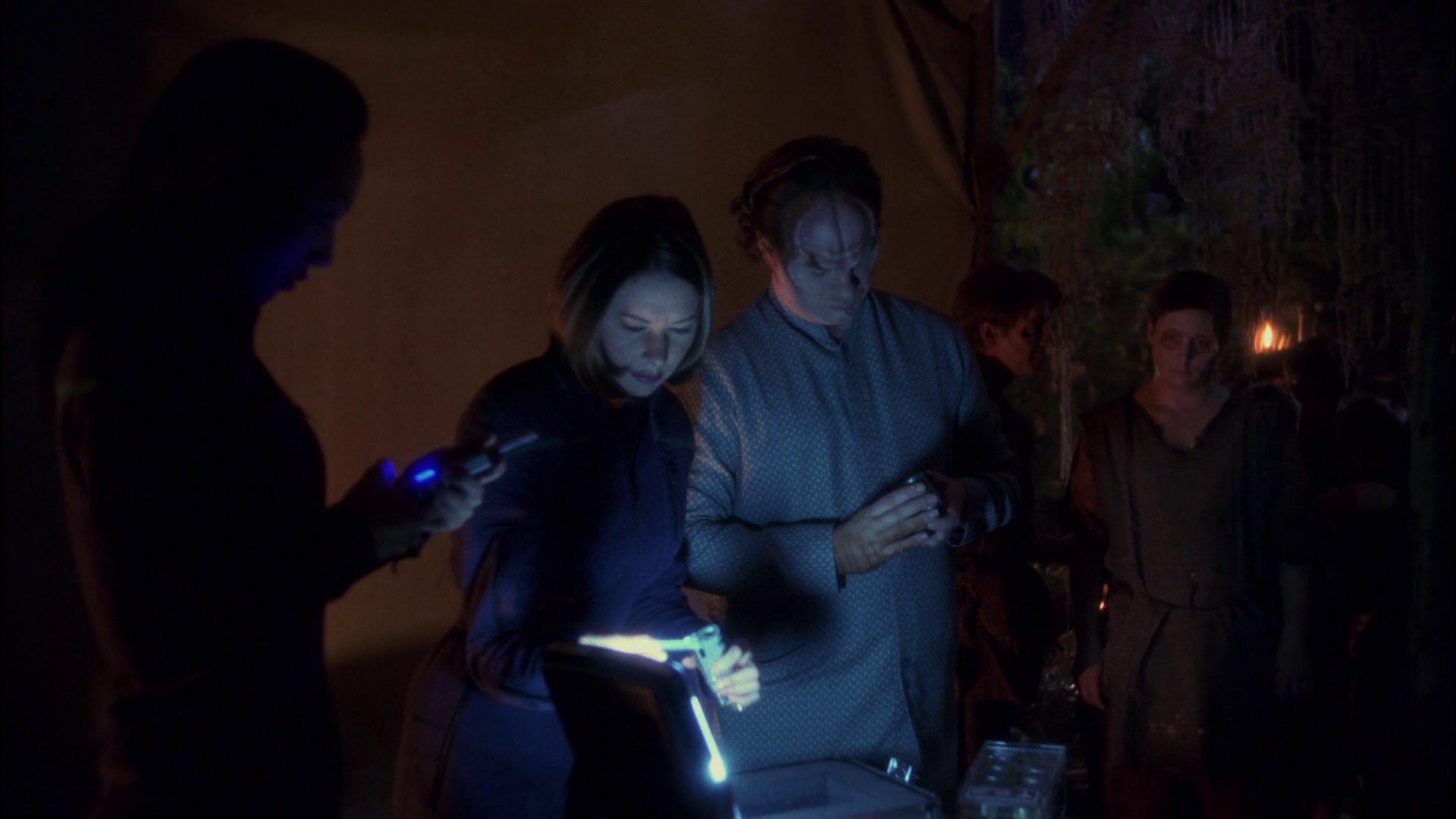extant_StarTrek_ENT_1x13-DearDoctor_2089.jpg