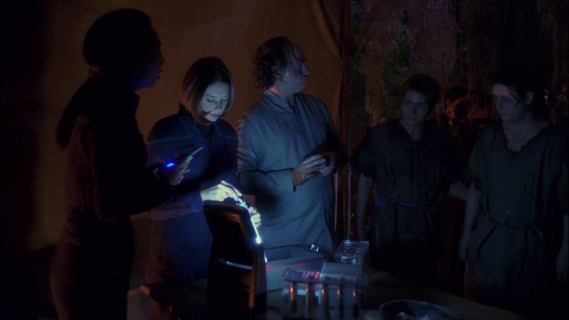 extant_StarTrek_ENT_1x13-DearDoctor_2094.jpg
