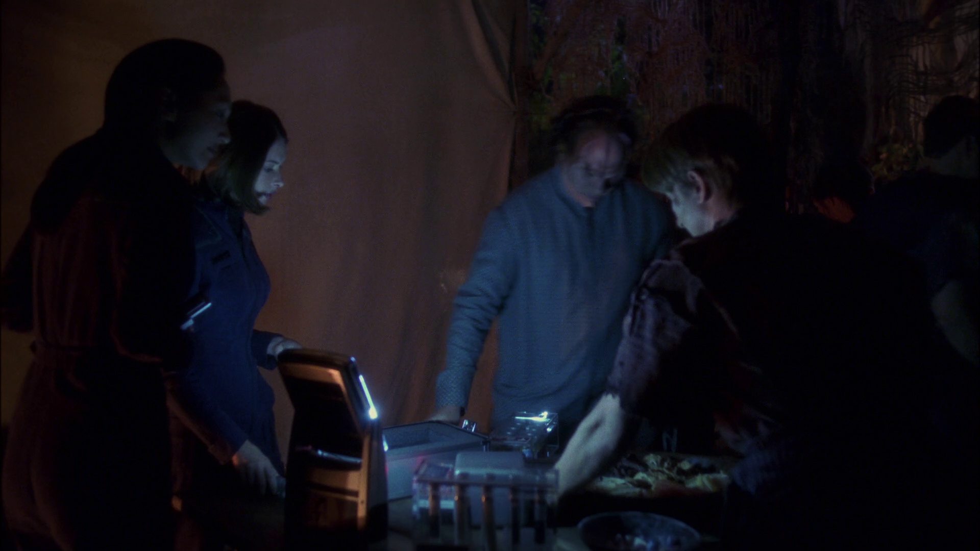 extant_StarTrek_ENT_1x13-DearDoctor_2211.jpg
