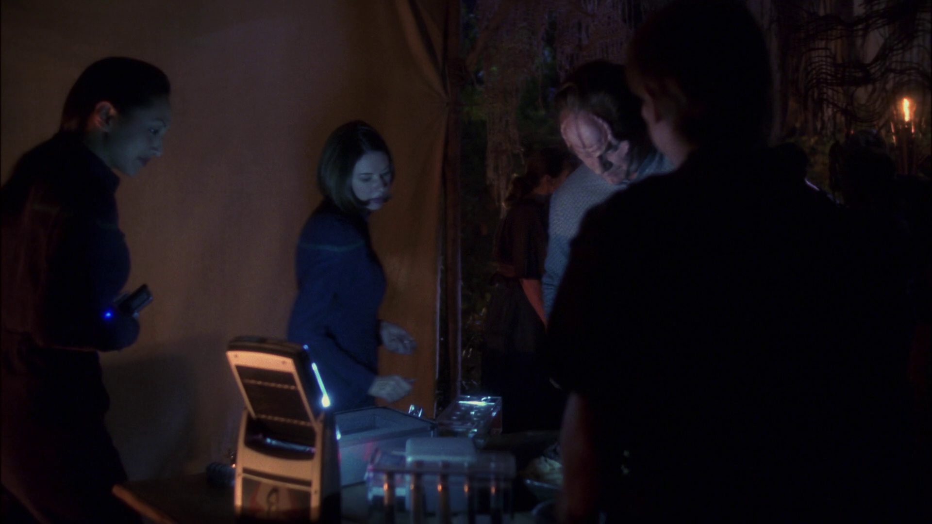 extant_StarTrek_ENT_1x13-DearDoctor_2213.jpg
