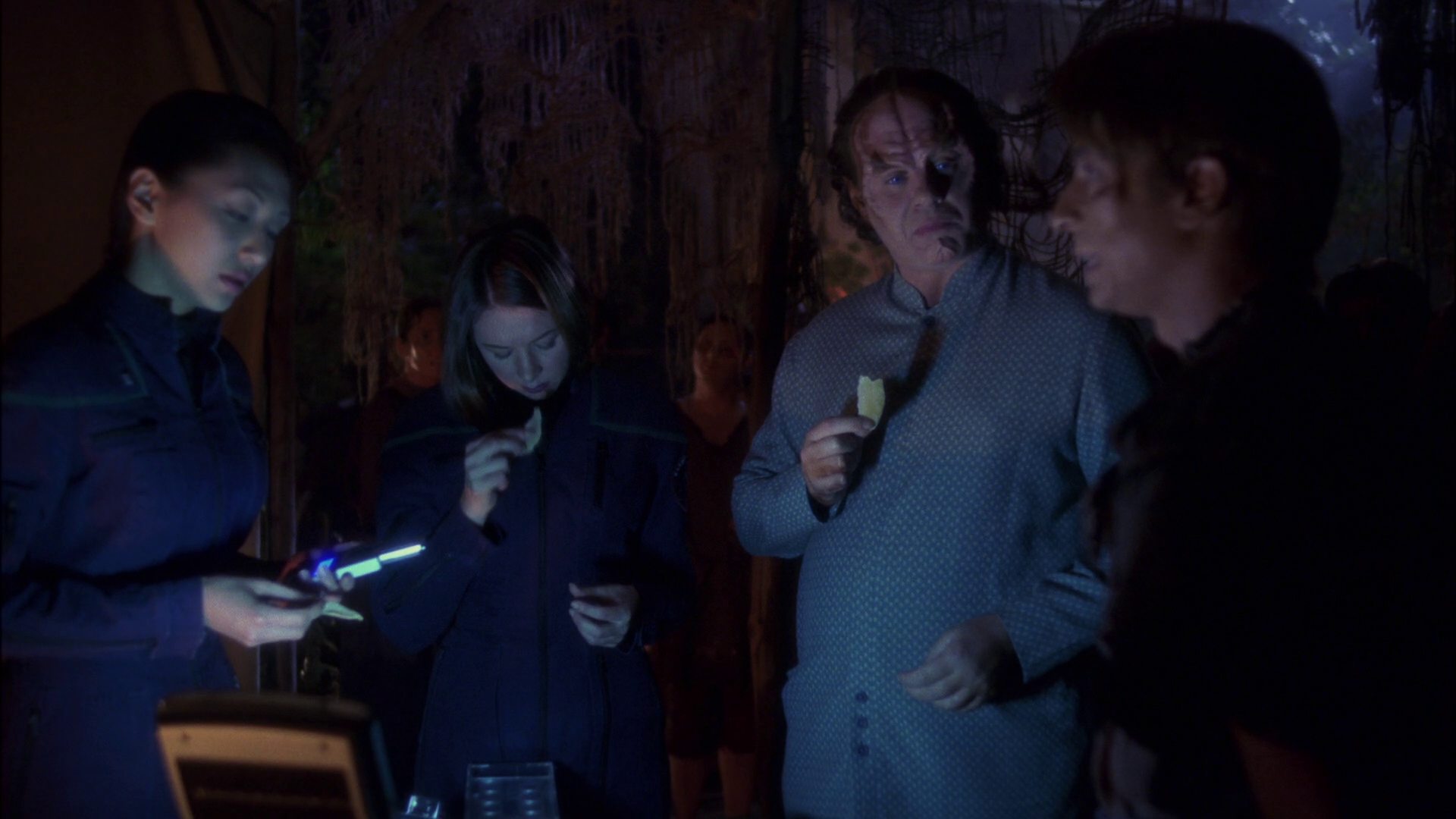 extant_StarTrek_ENT_1x13-DearDoctor_2227.jpg