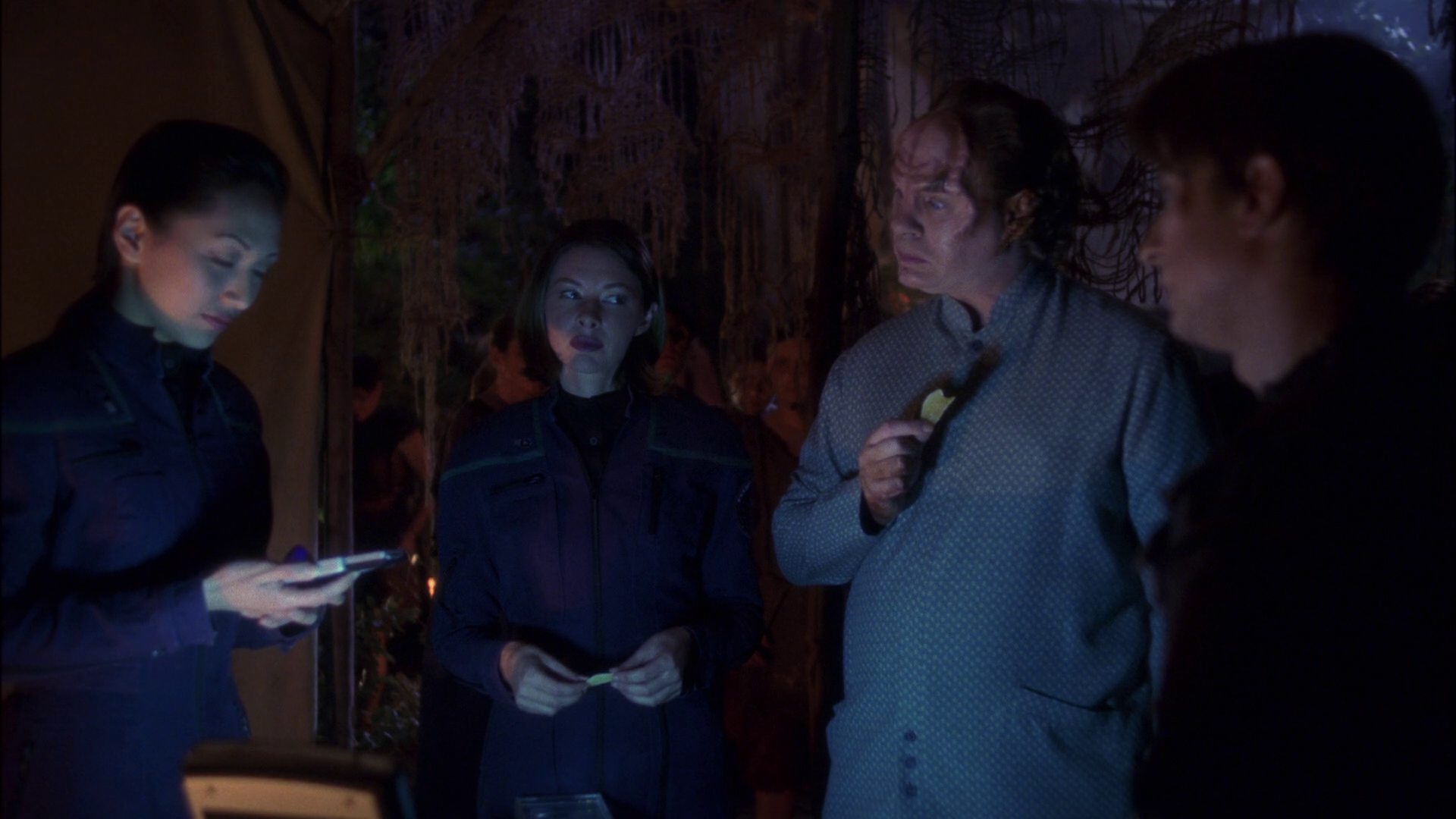 extant_StarTrek_ENT_1x13-DearDoctor_2268.jpg