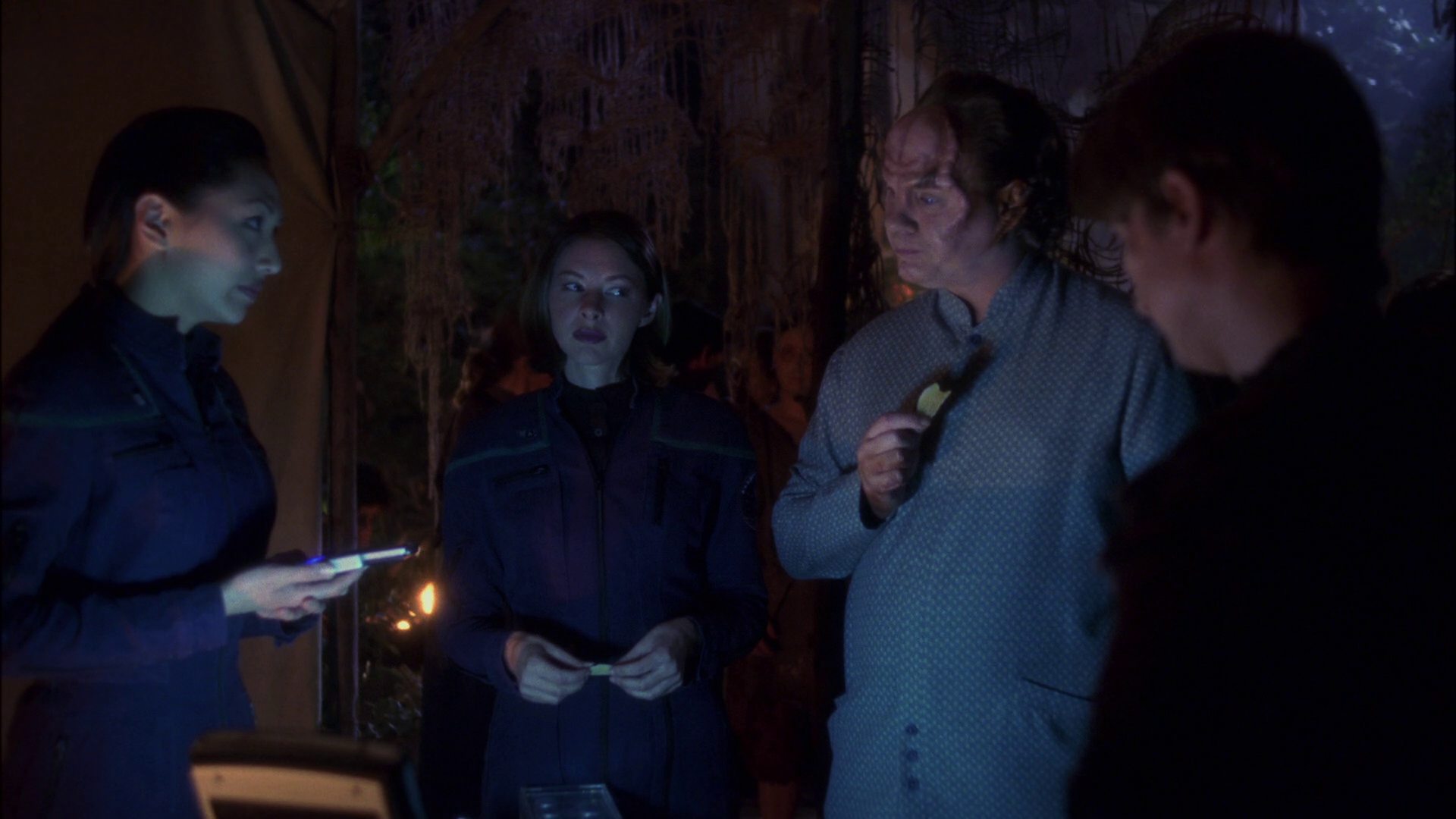 extant_StarTrek_ENT_1x13-DearDoctor_2273.jpg