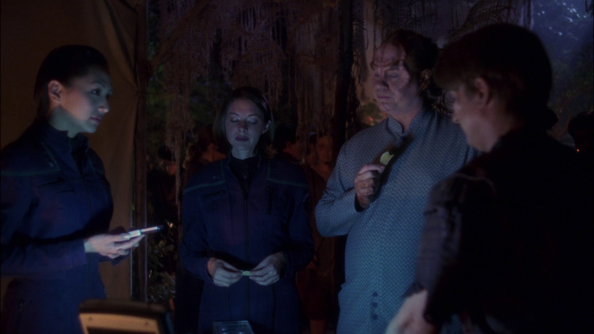 extant_StarTrek_ENT_1x13-DearDoctor_2276.jpg