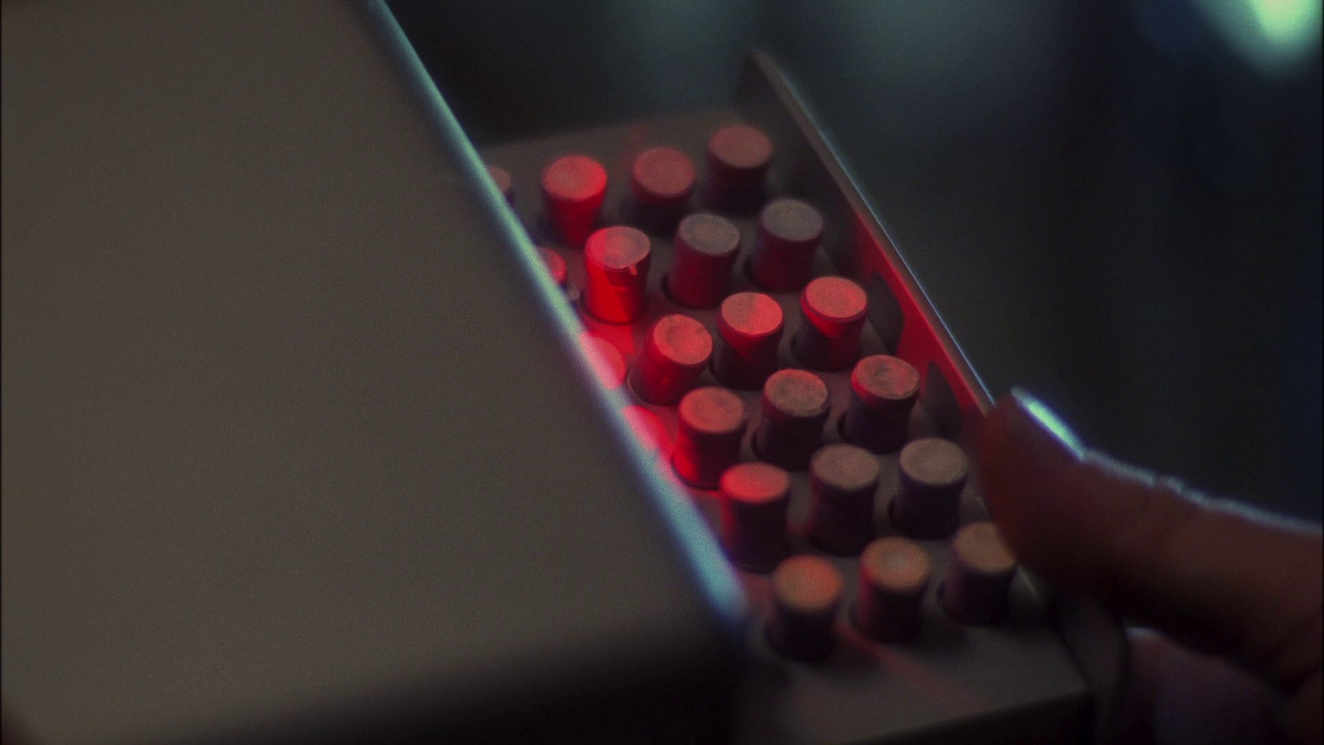 extant_StarTrek_ENT_1x13-DearDoctor_2341.jpg