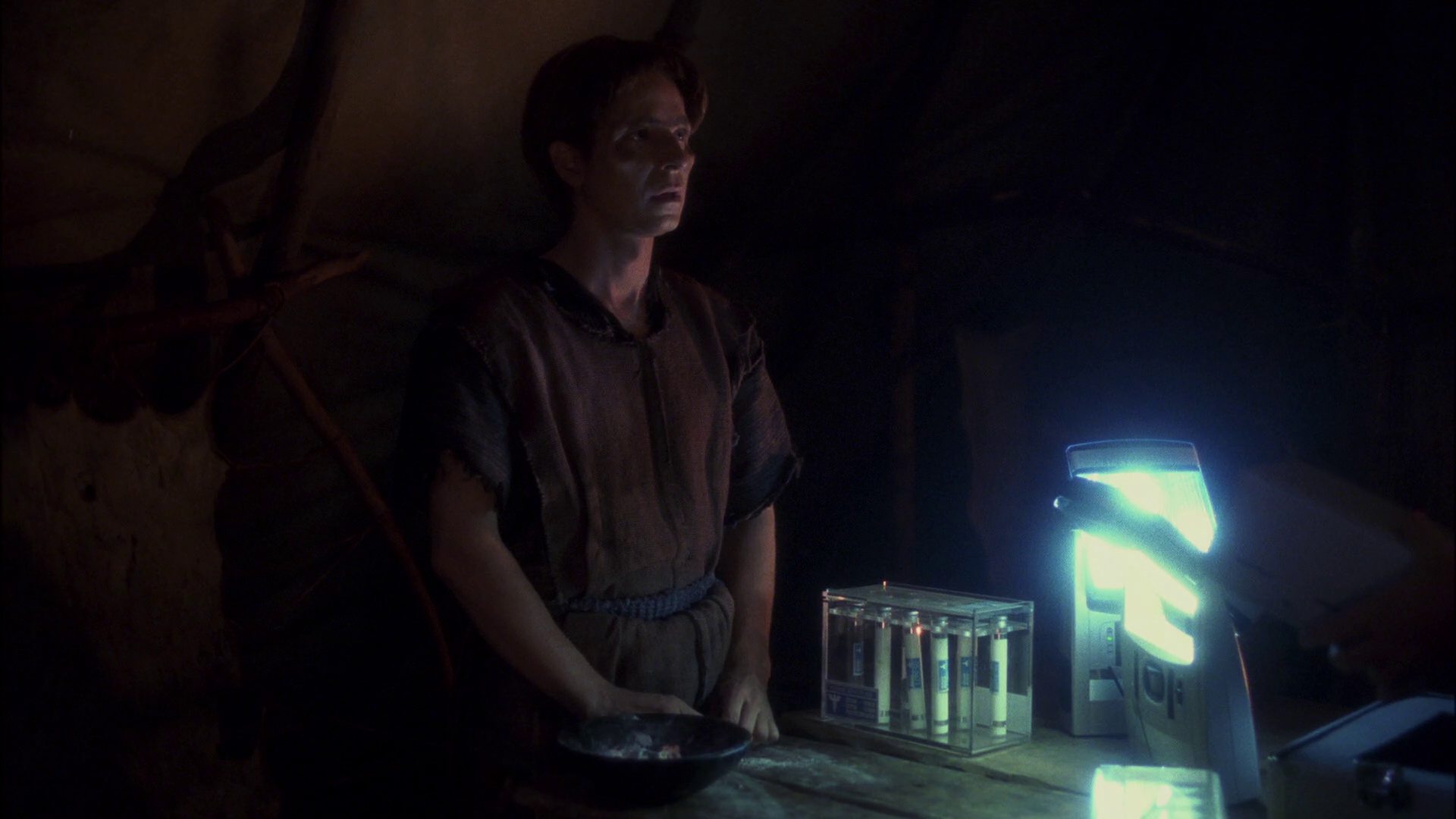 extant_StarTrek_ENT_1x13-DearDoctor_2355.jpg