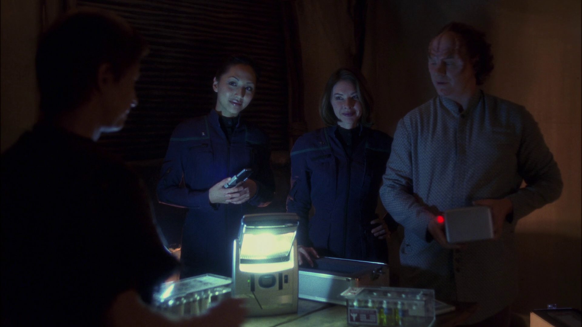 extant_StarTrek_ENT_1x13-DearDoctor_2358.jpg