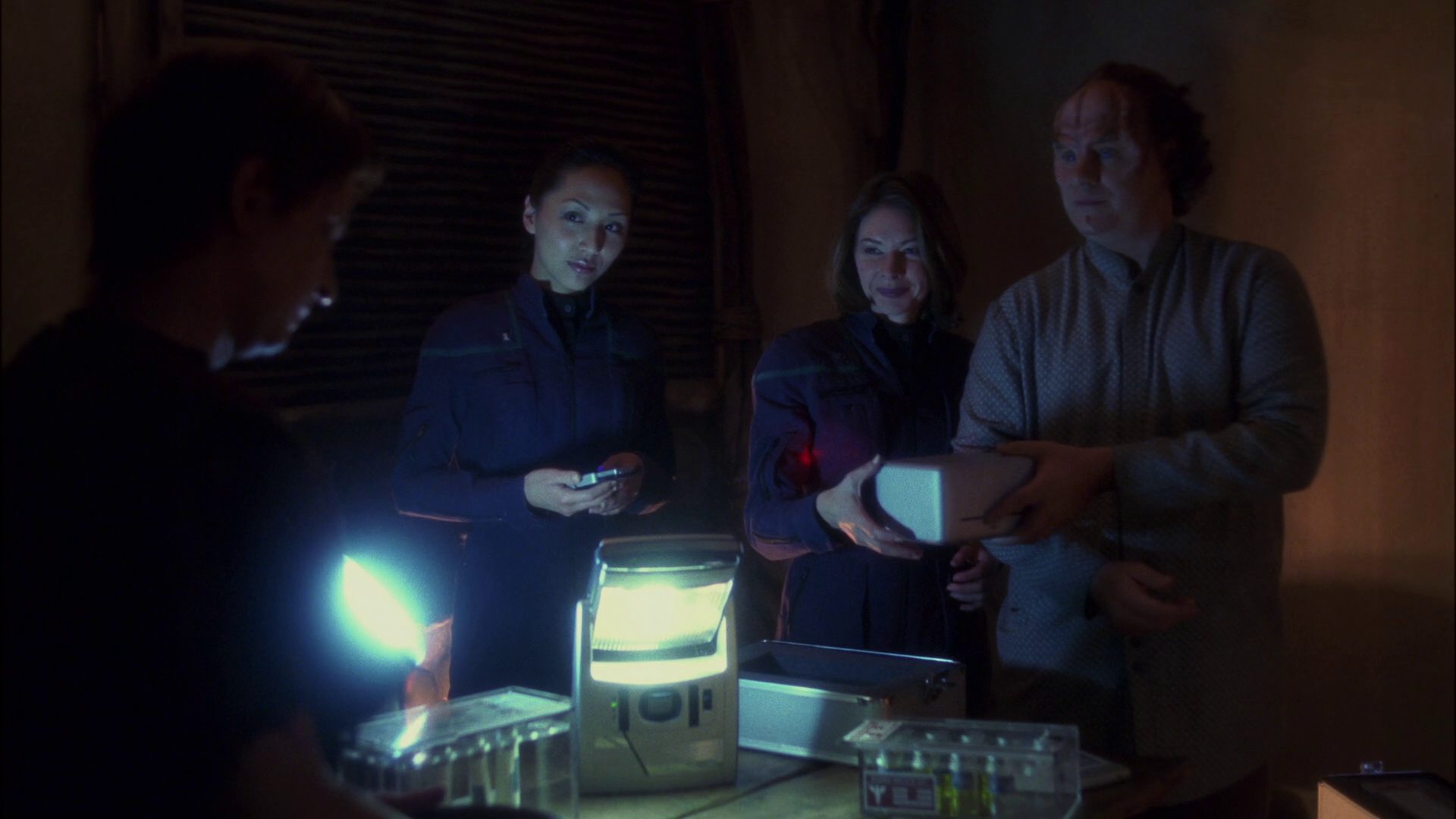 extant_StarTrek_ENT_1x13-DearDoctor_2360.jpg