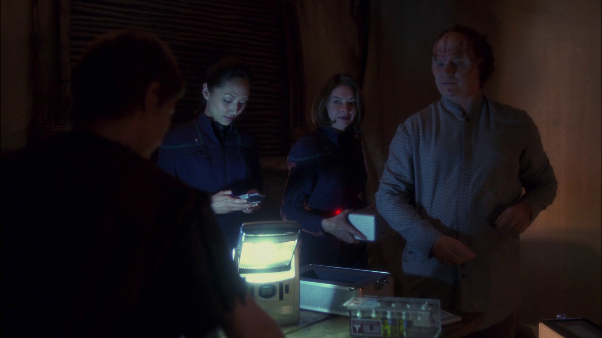 extant_StarTrek_ENT_1x13-DearDoctor_2362.jpg